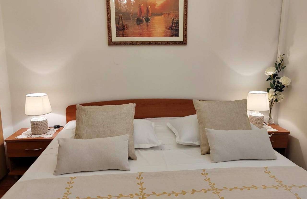 Top Rab Barbat Top Rab Barbat