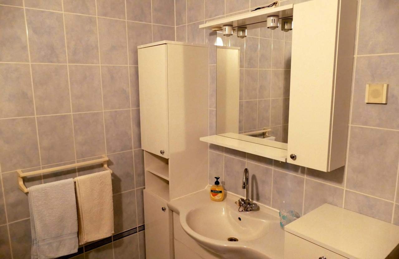 Two bedroom apartment with terrace and sea view Barbat, Rab  A-a