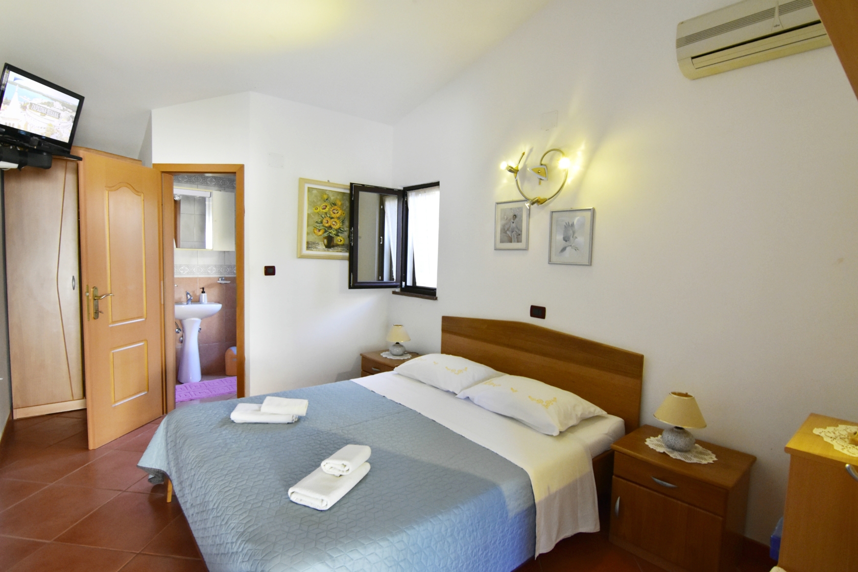 Studio flat with terrace Umag (AS-22565-a)