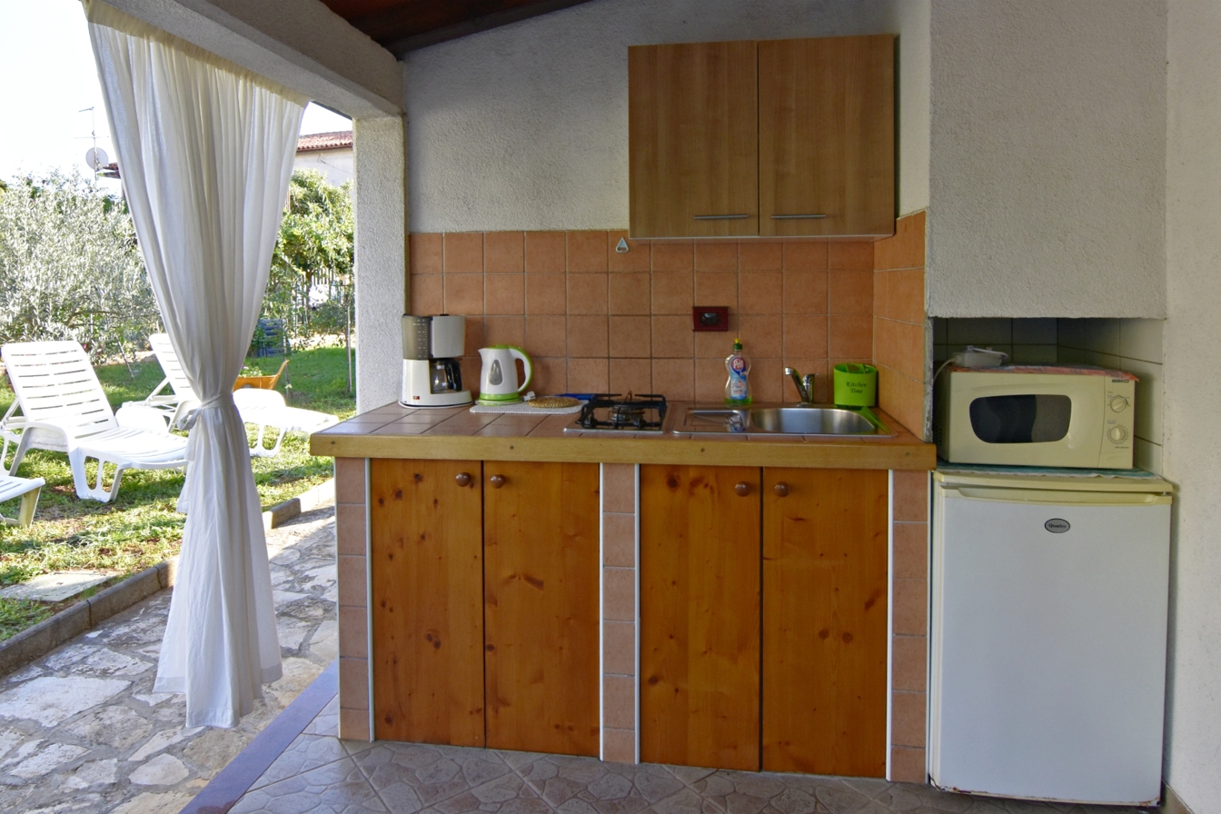 Studio flat with terrace Umag (AS-22565-a)