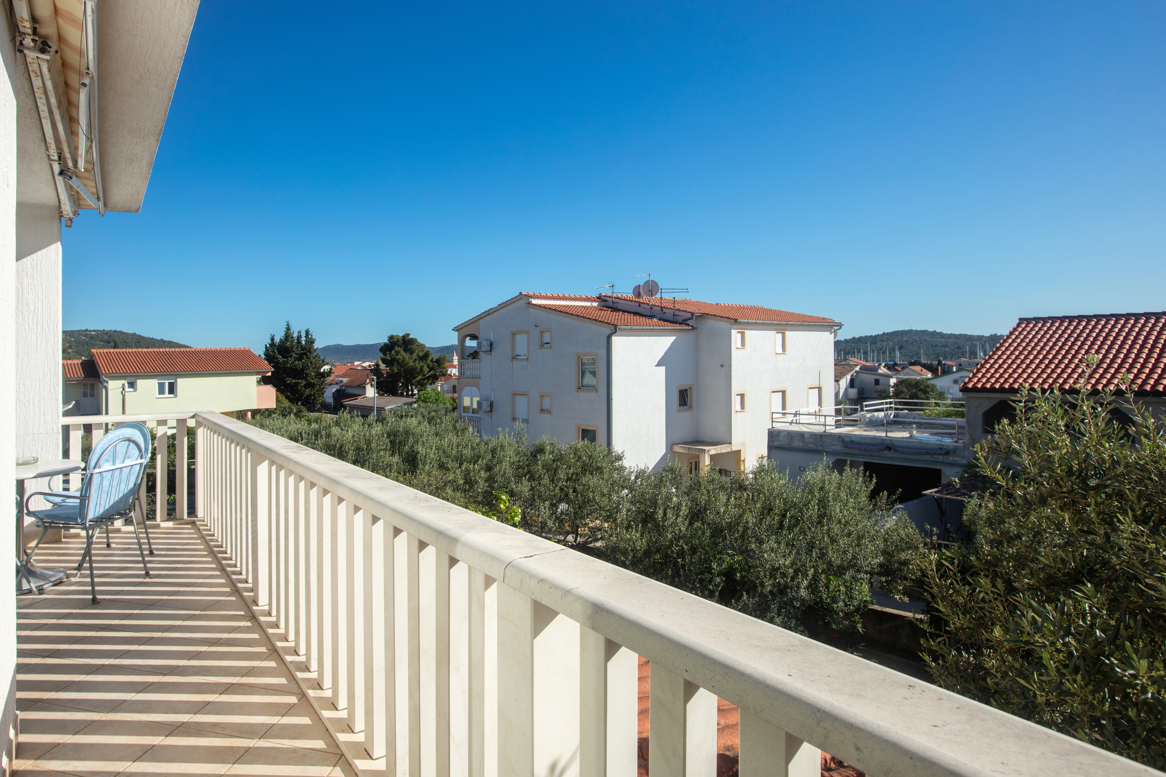 One bedroom apartment with balcony Pirovac, Šibenik  A-a