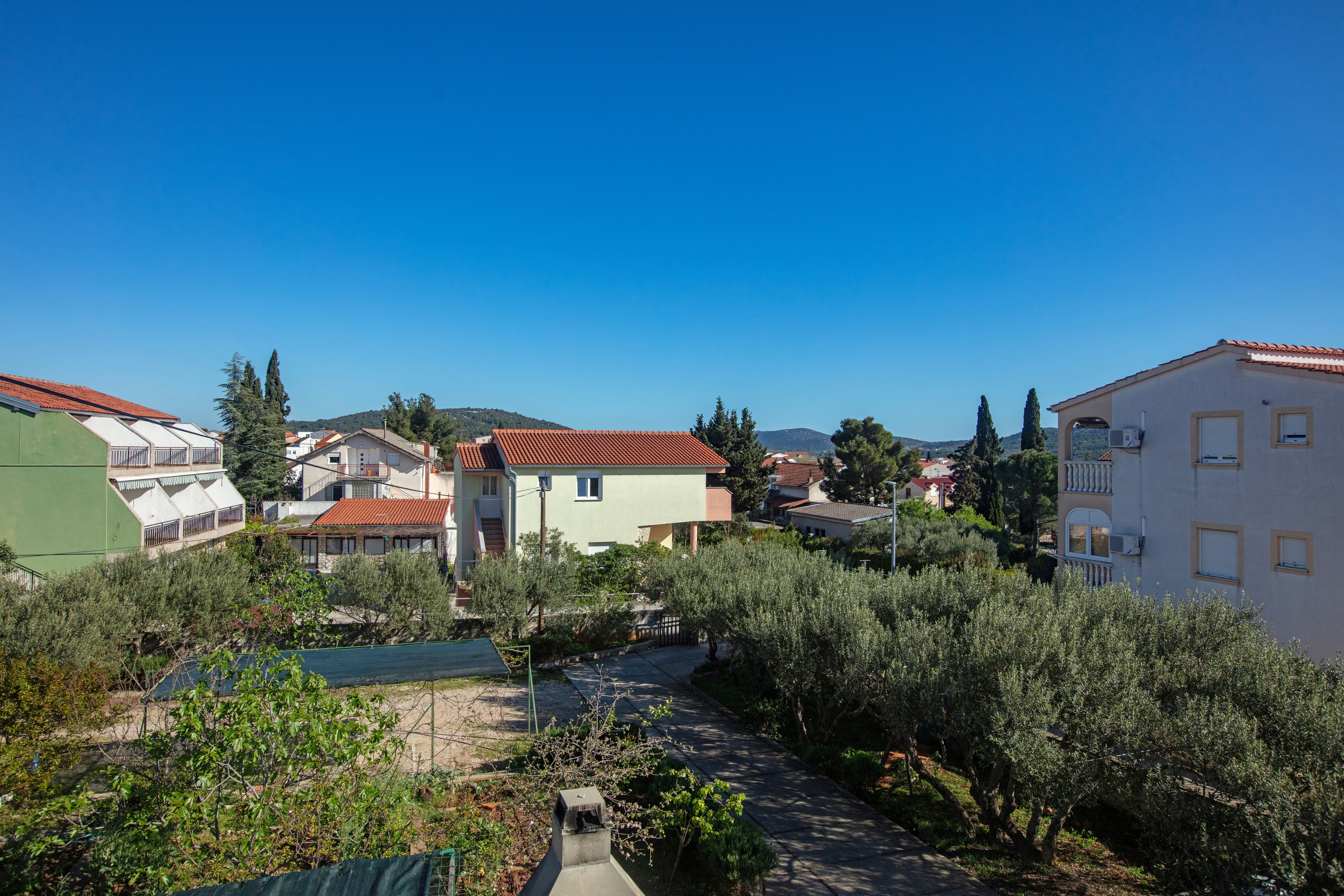 Two bedroom apartment with balcony and sea view Pirovac, Šibenik  A-b