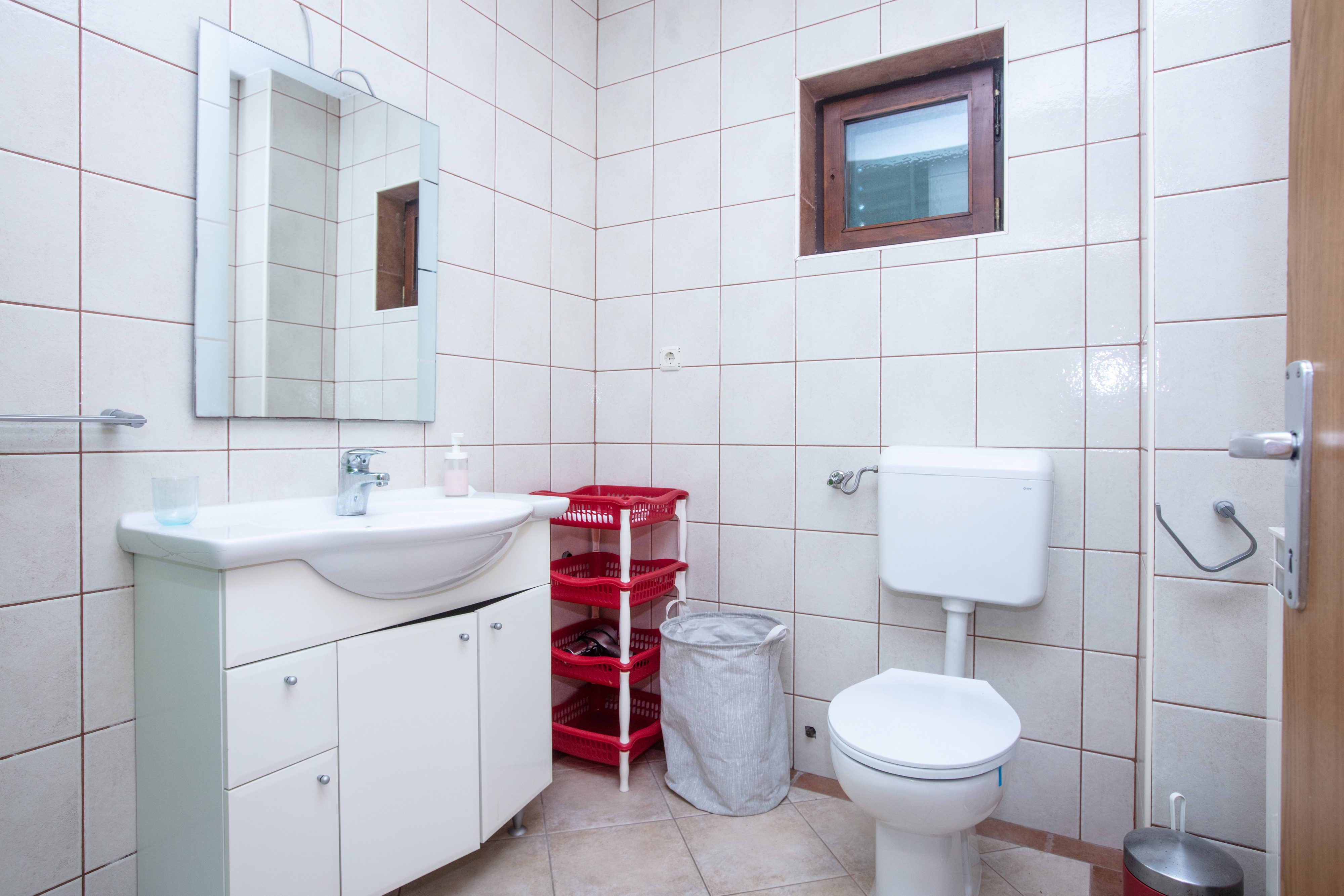 Two bedroom apartment with balcony and sea view Pirovac, Šibenik  A-b