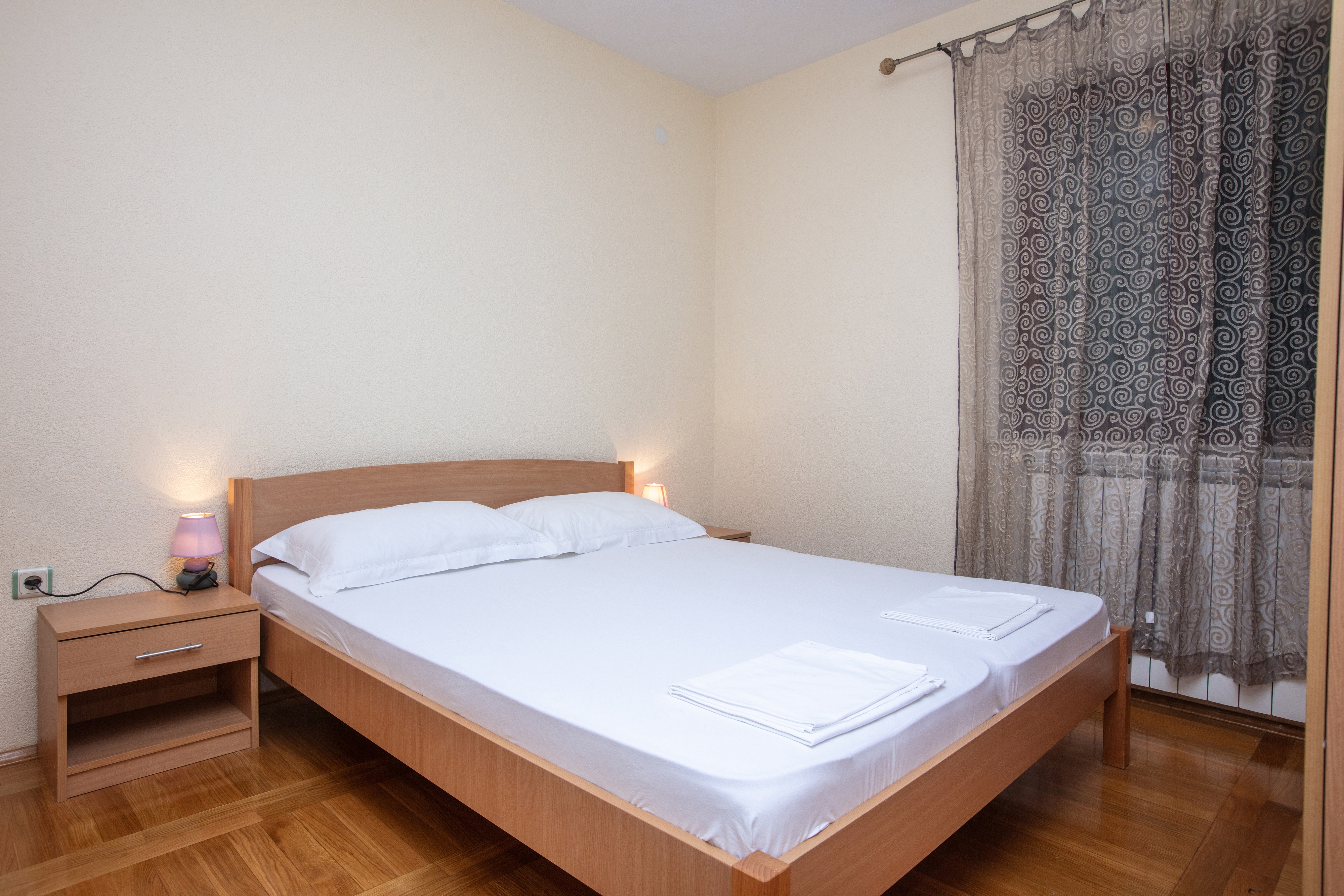 Two bedroom apartment with balcony and sea view Pirovac, Šibenik  A-b