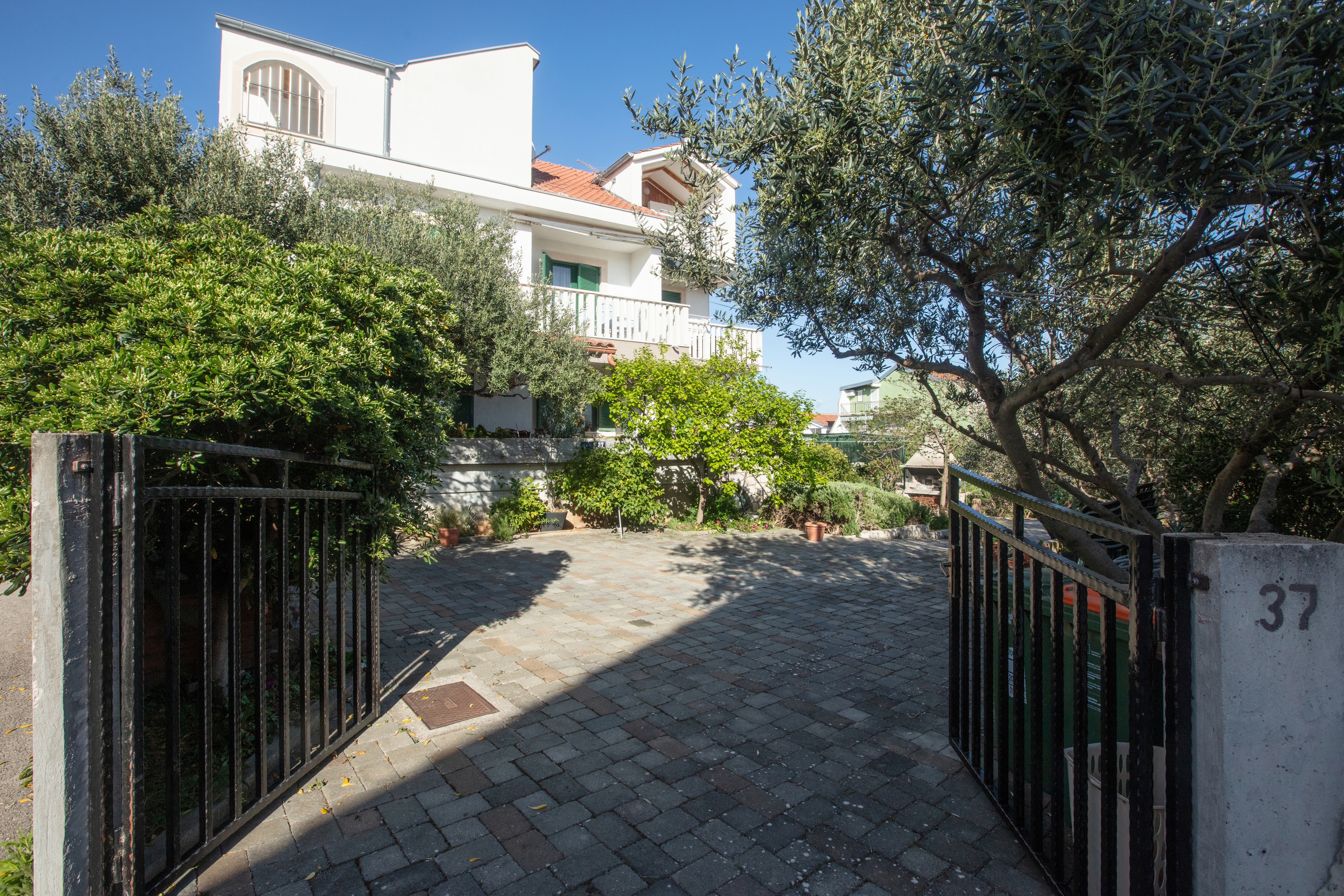 One bedroom apartment with air-conditioning Pirovac, Šibenik (A-22567-d) One bedroom apartment with air-conditioning Pirovac, Šibenik (A-22567-d)