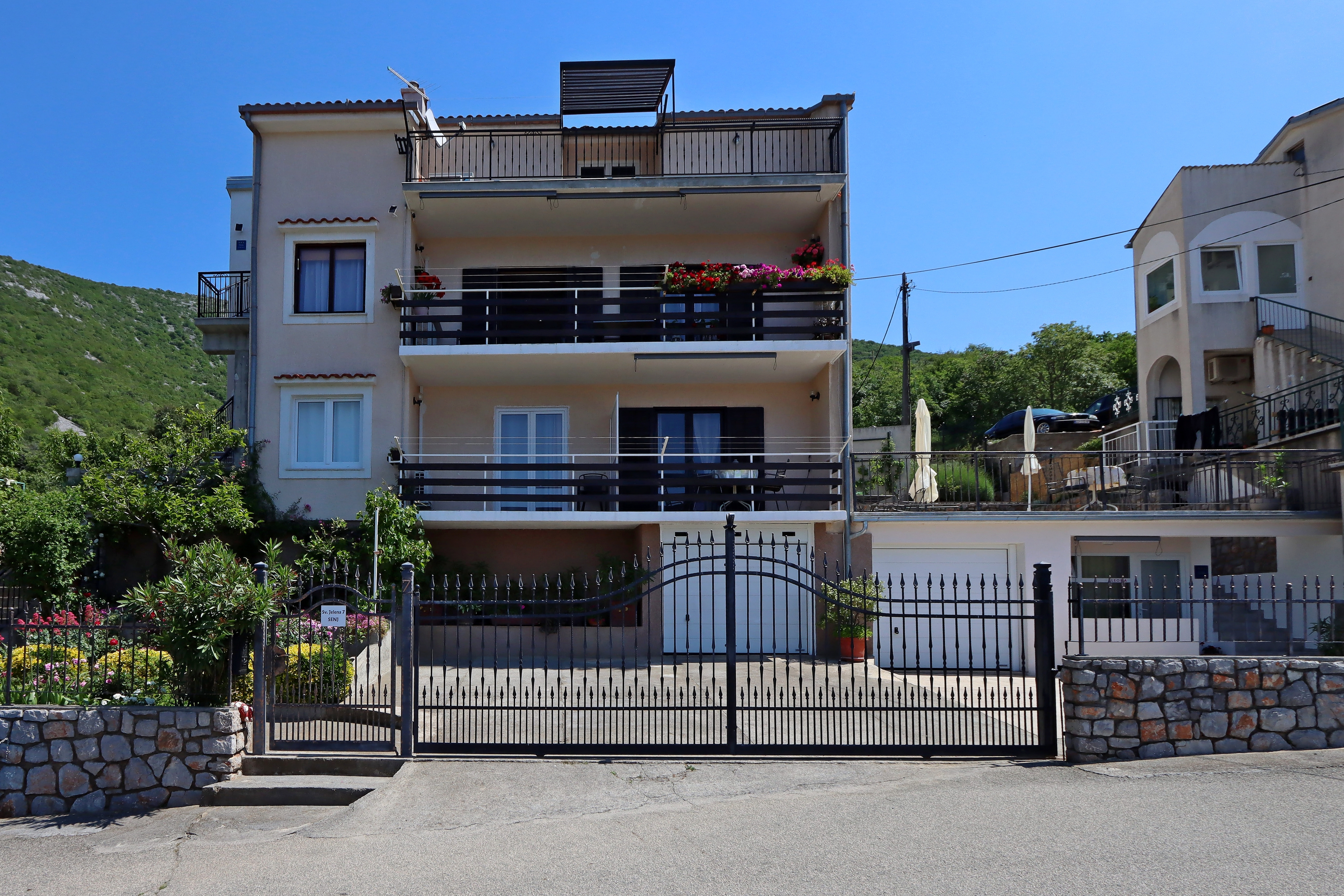 Top Senj Top Senj
