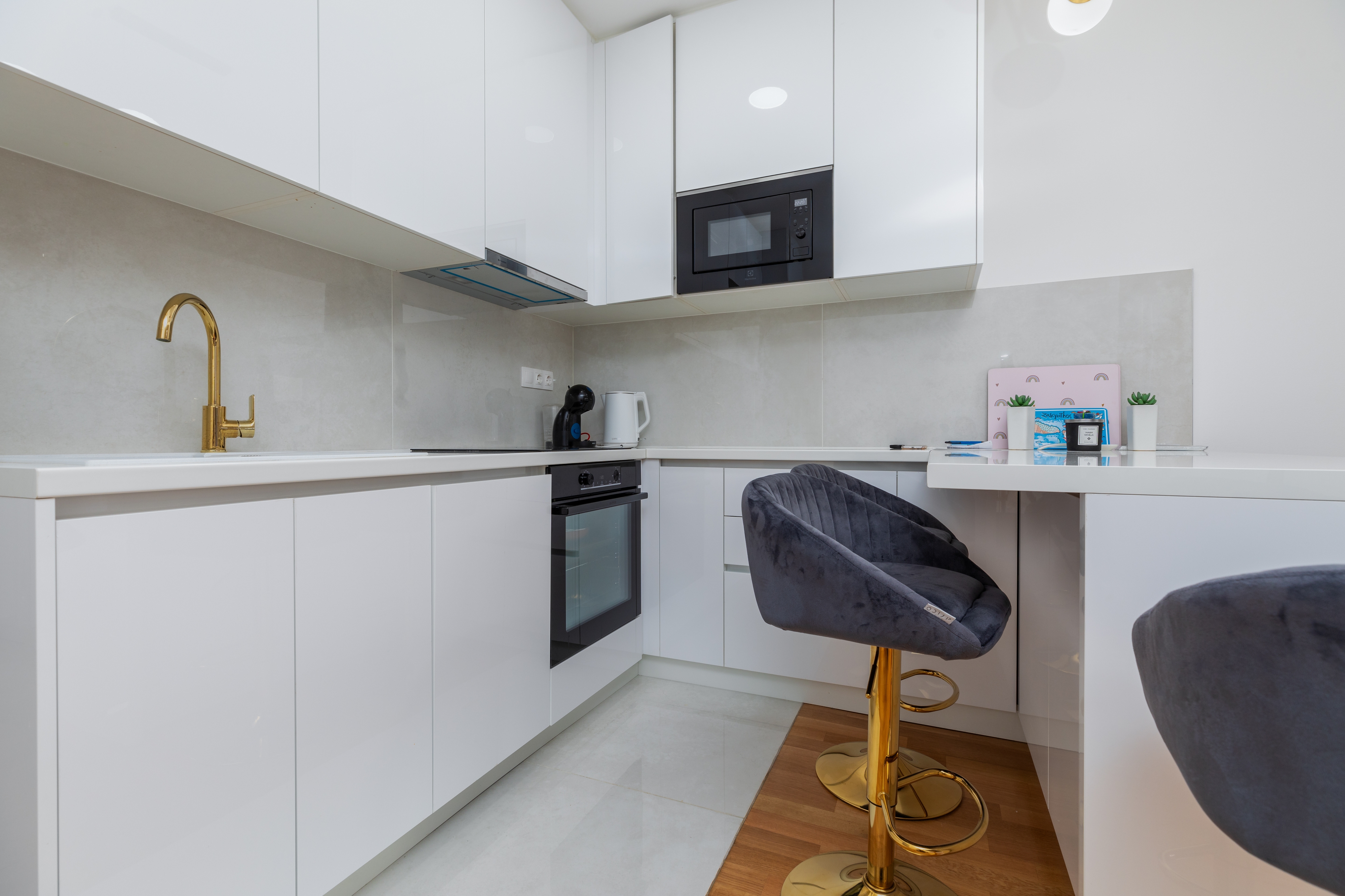 One bedroom apartment with balcony Zagreb  A-a