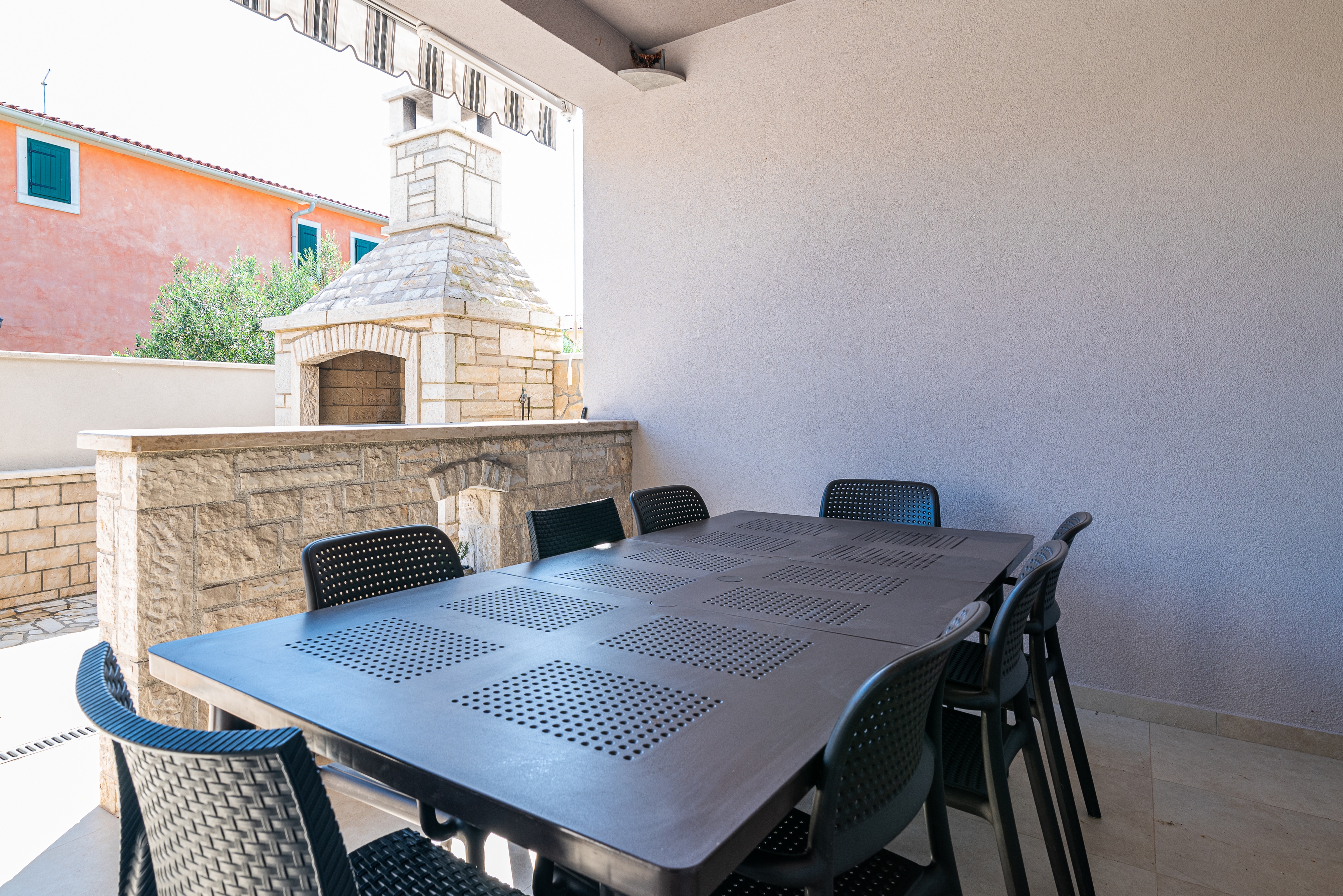 Four bedroom house with terrace Gajana, Fažana  K