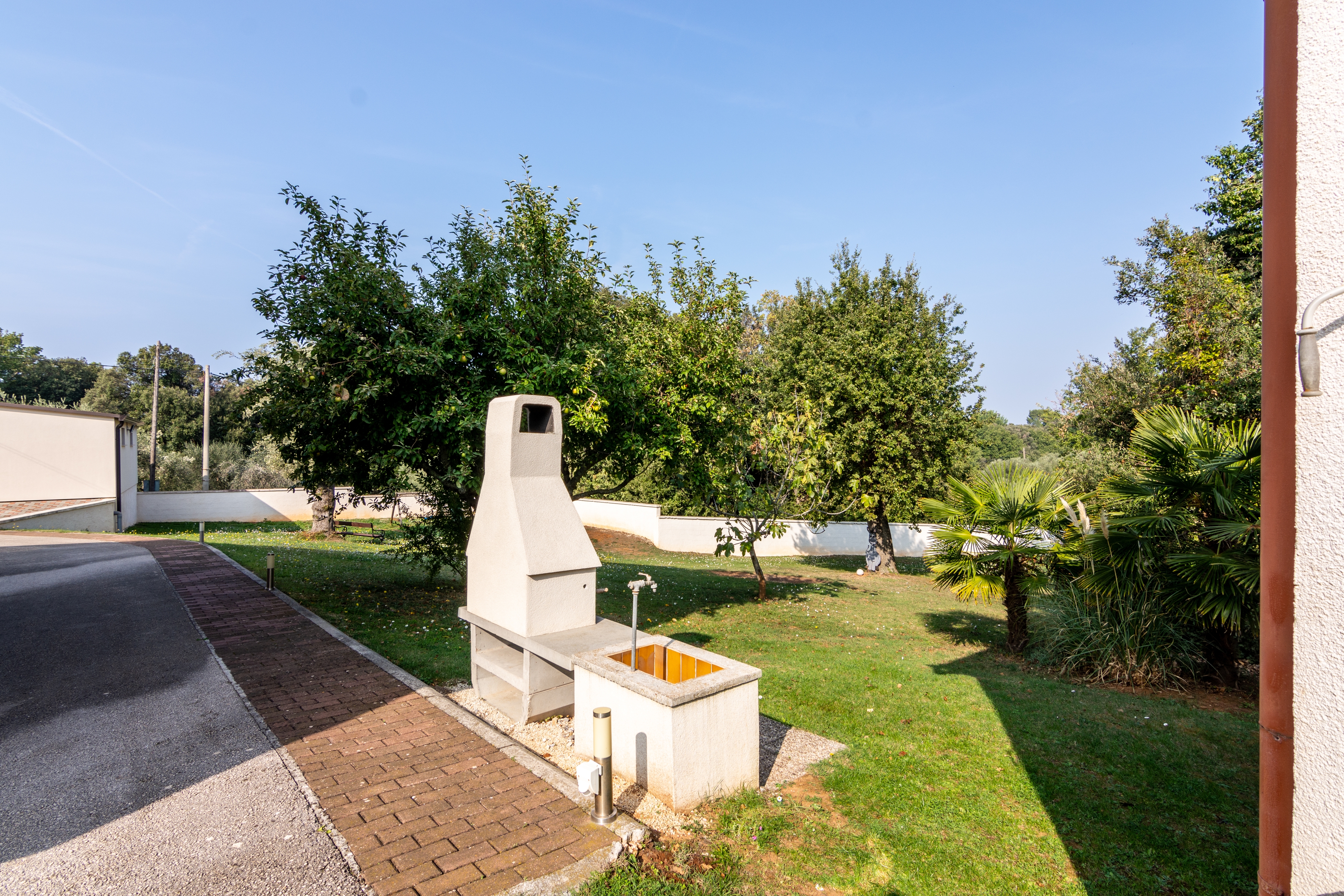 One bedroom apartment with terrace Banjole, Pula  A-b