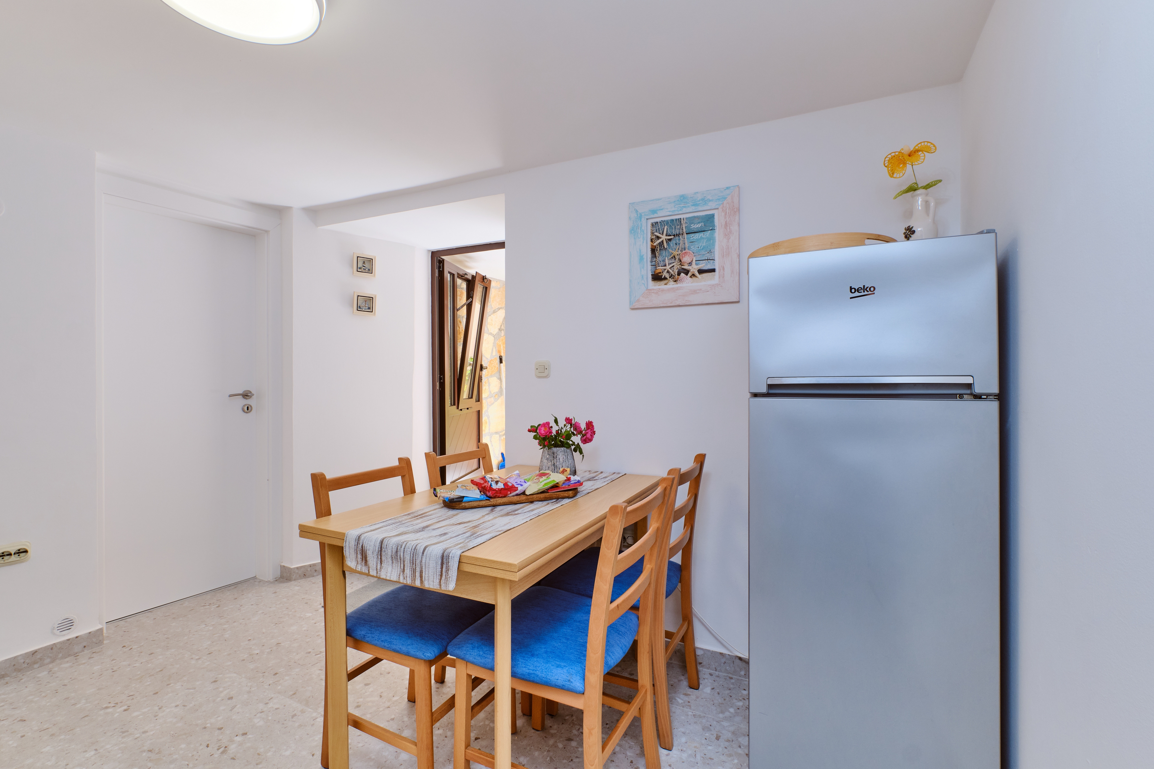 One bedroom apartment near beach Martinšćica, Cres (A-22582-b)