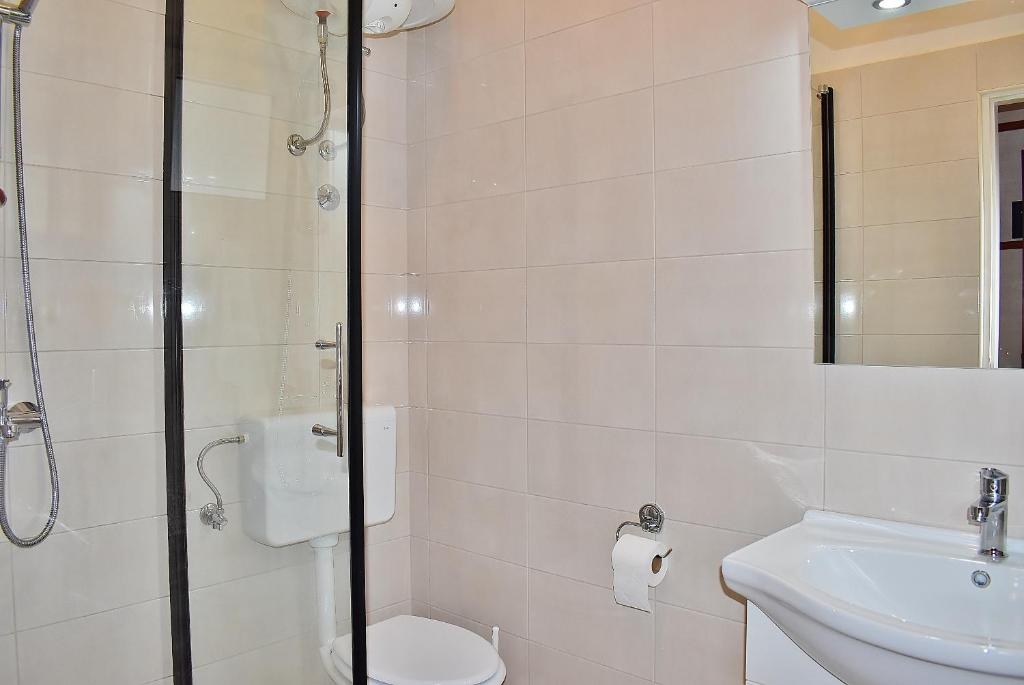 Top Rab Lopar Top Rab Lopar