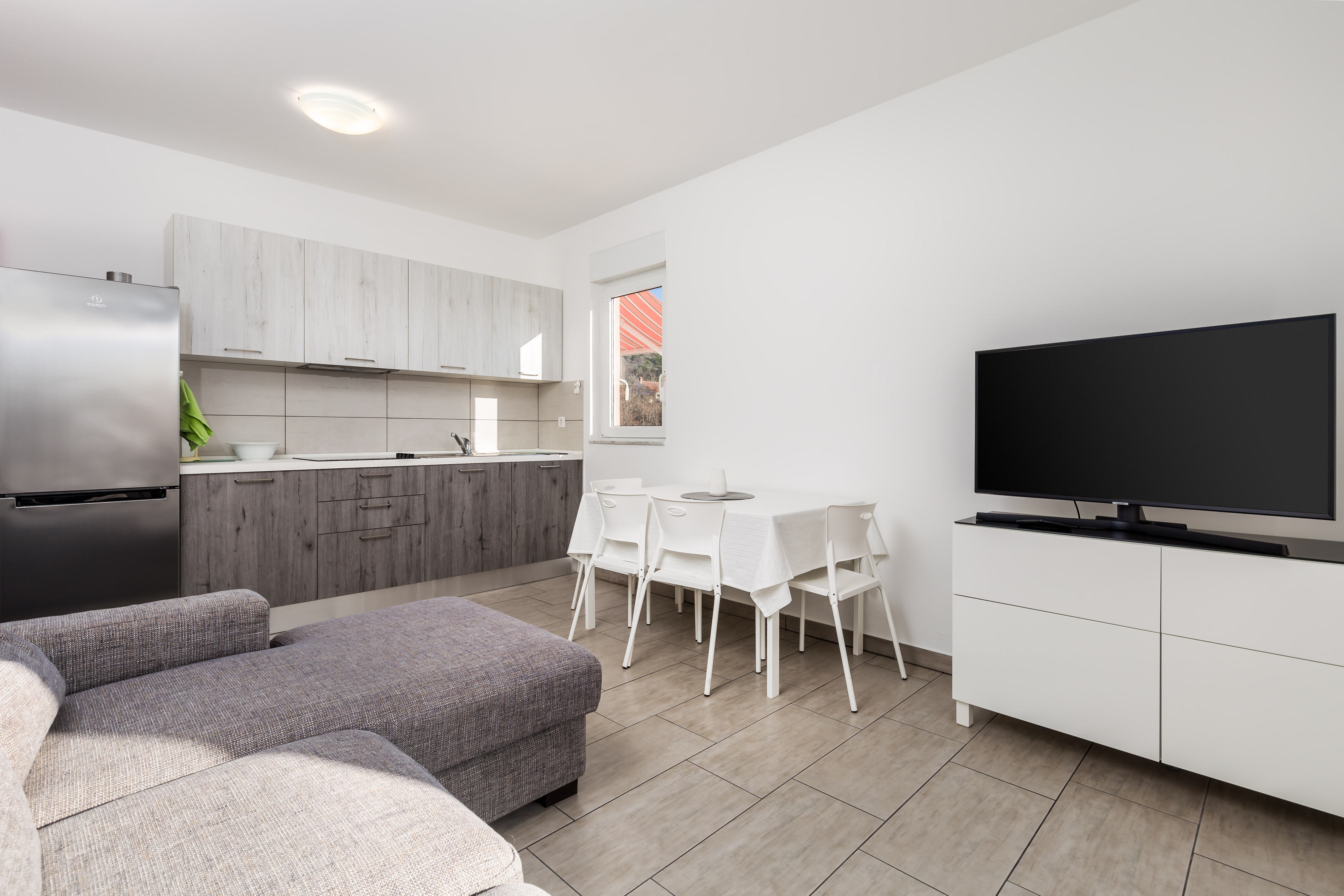 Top Rab Barbat Top Rab Barbat