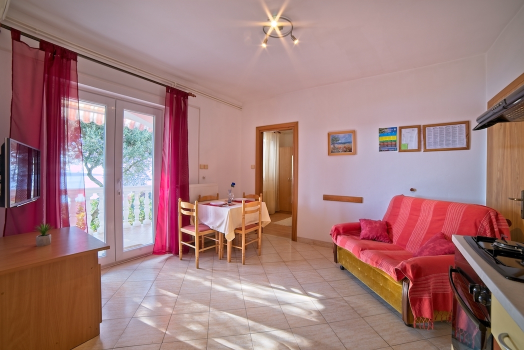 One bedroom apartment with balcony and sea view Supetarska Draga - Gonar, Rab (A-22586-a) One bedroom apartment with balcony and sea view Supetarska Draga - Gonar, Rab (A-22586-a)