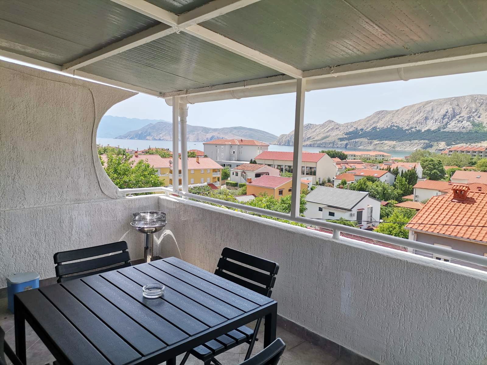Enosobni apartma Z balkonom in pogledom na morje Baška, Krk  A-c