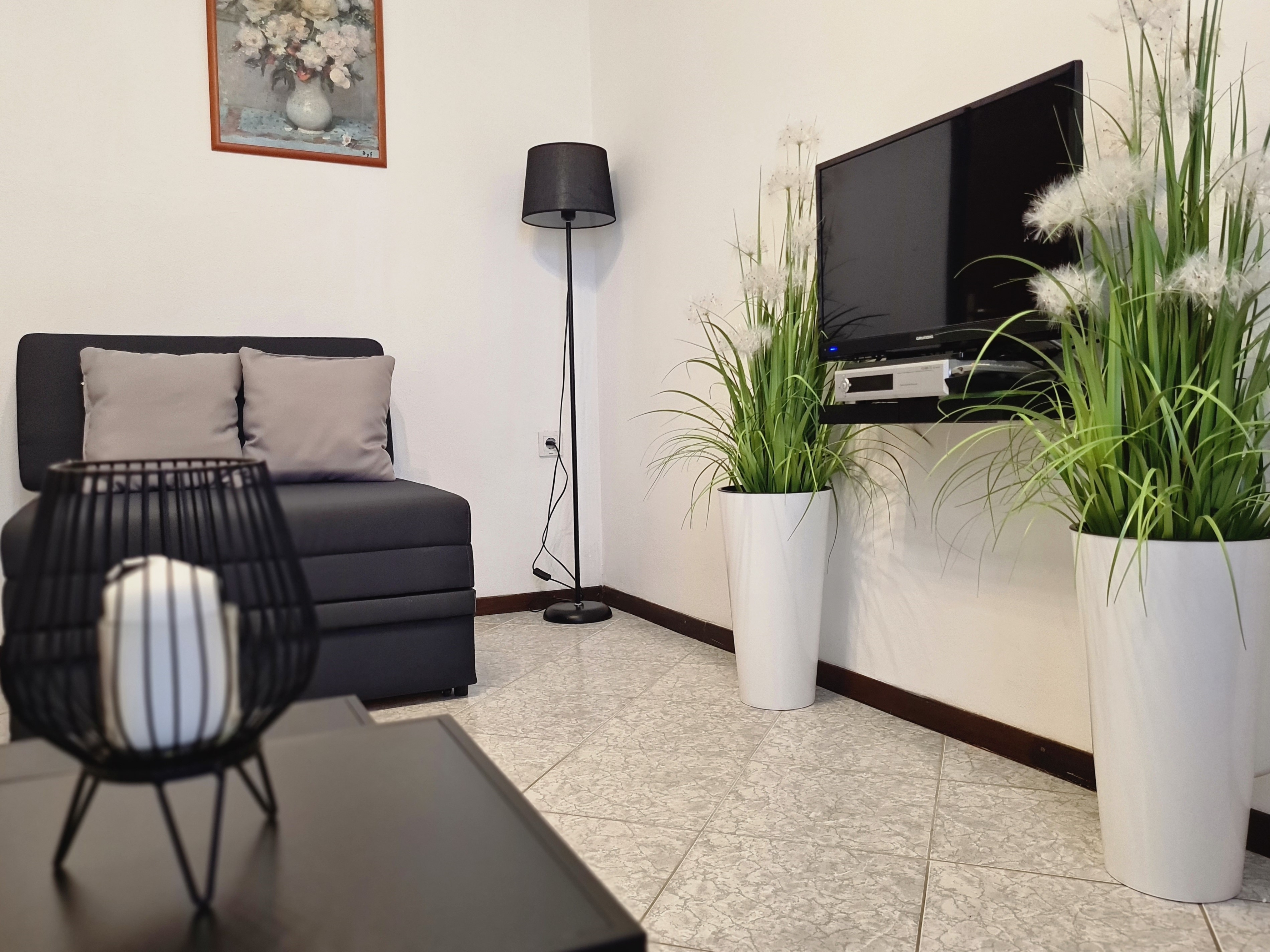 One bedroom apartment with balcony and sea view Baška, Krk (A-22600-c) One bedroom apartment with balcony and sea view Baška, Krk (A-22600-c)