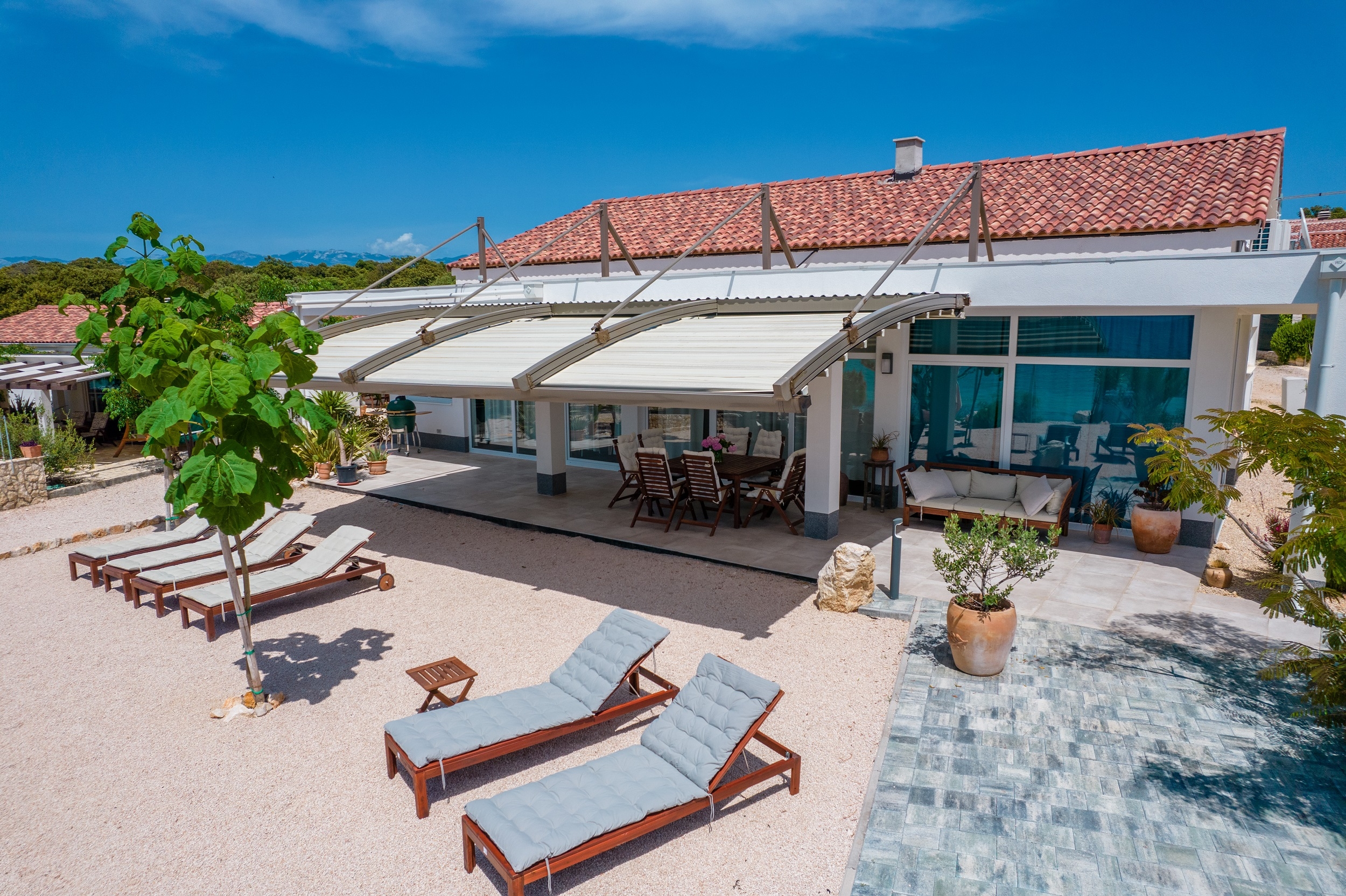 Four bedroom house near beach Mandre, Pag  K