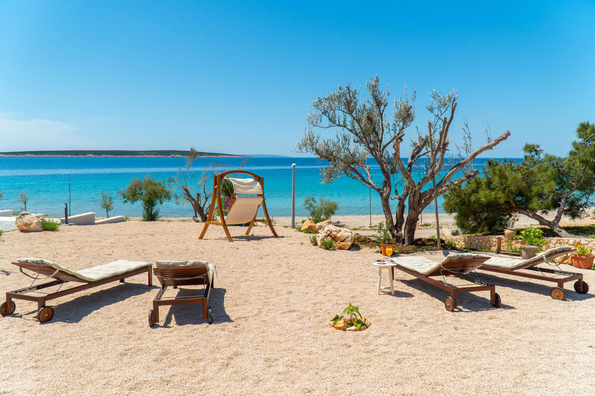 Four bedroom house near beach Mandre, Pag  K