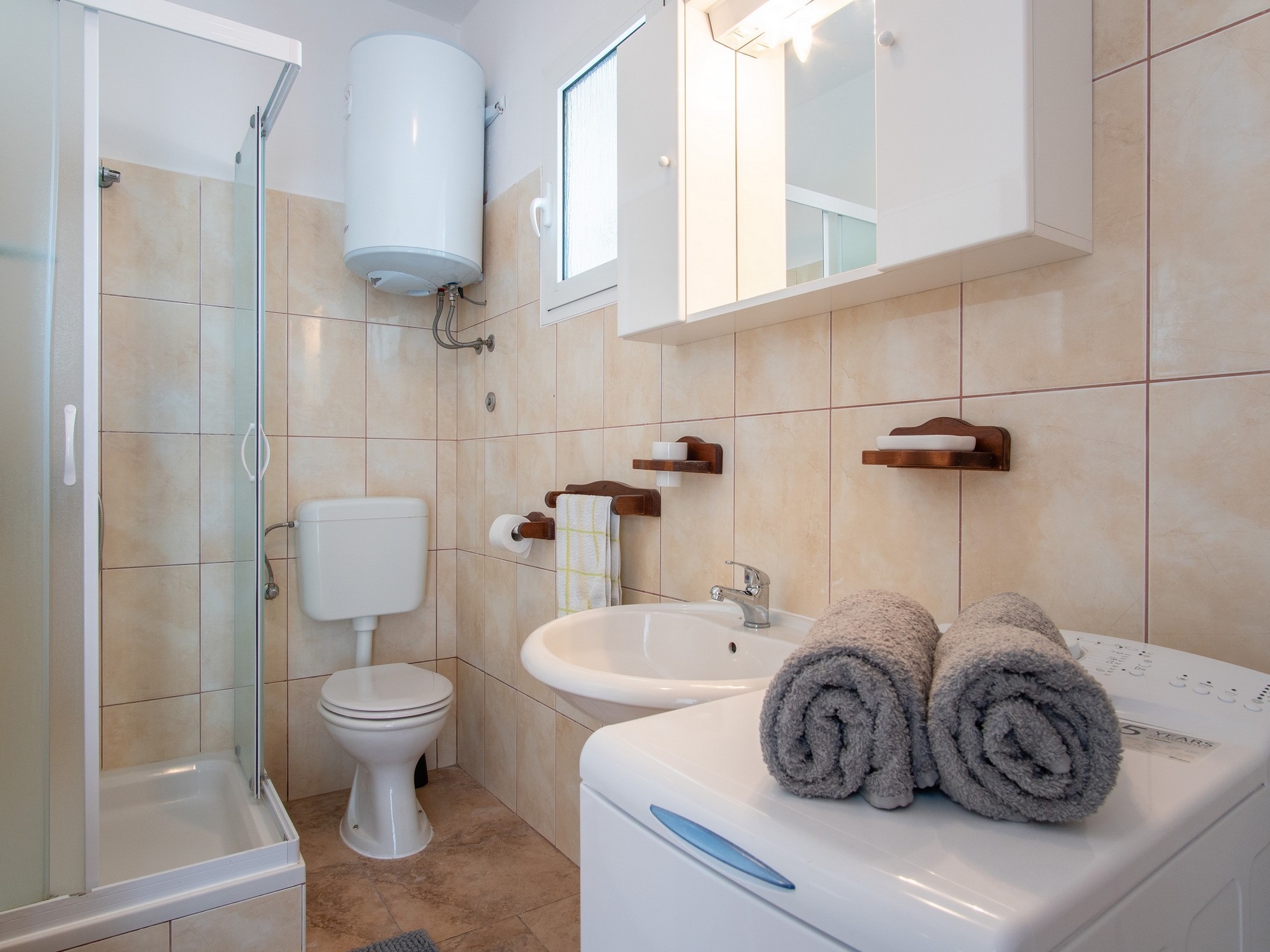 Two bedroom apartment with terrace and sea view Pag  A-a