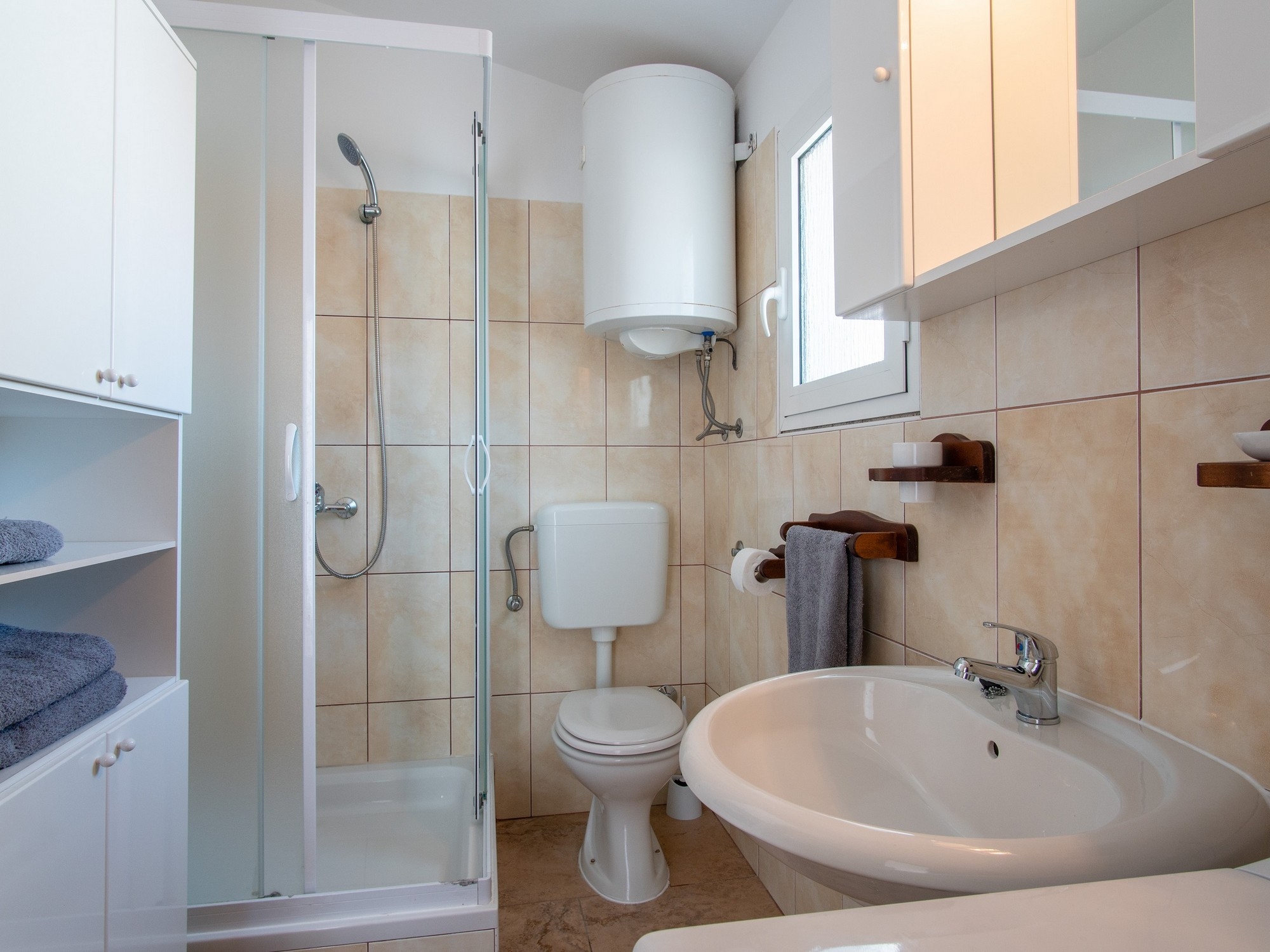 Two bedroom apartment with balcony and sea view Pag  A-b