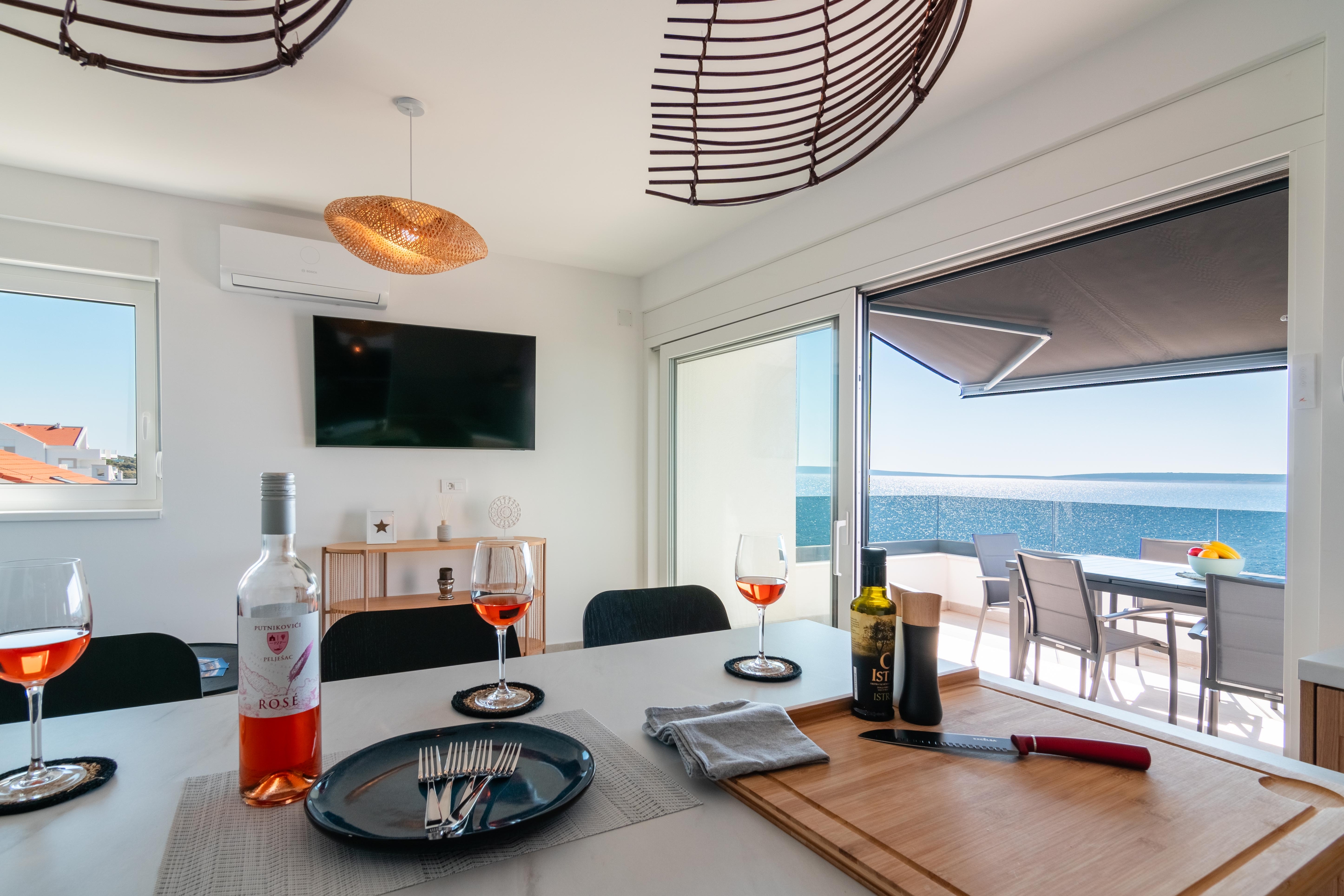Two bedroom apartment with terrace and sea view Mandre, Pag  A-a