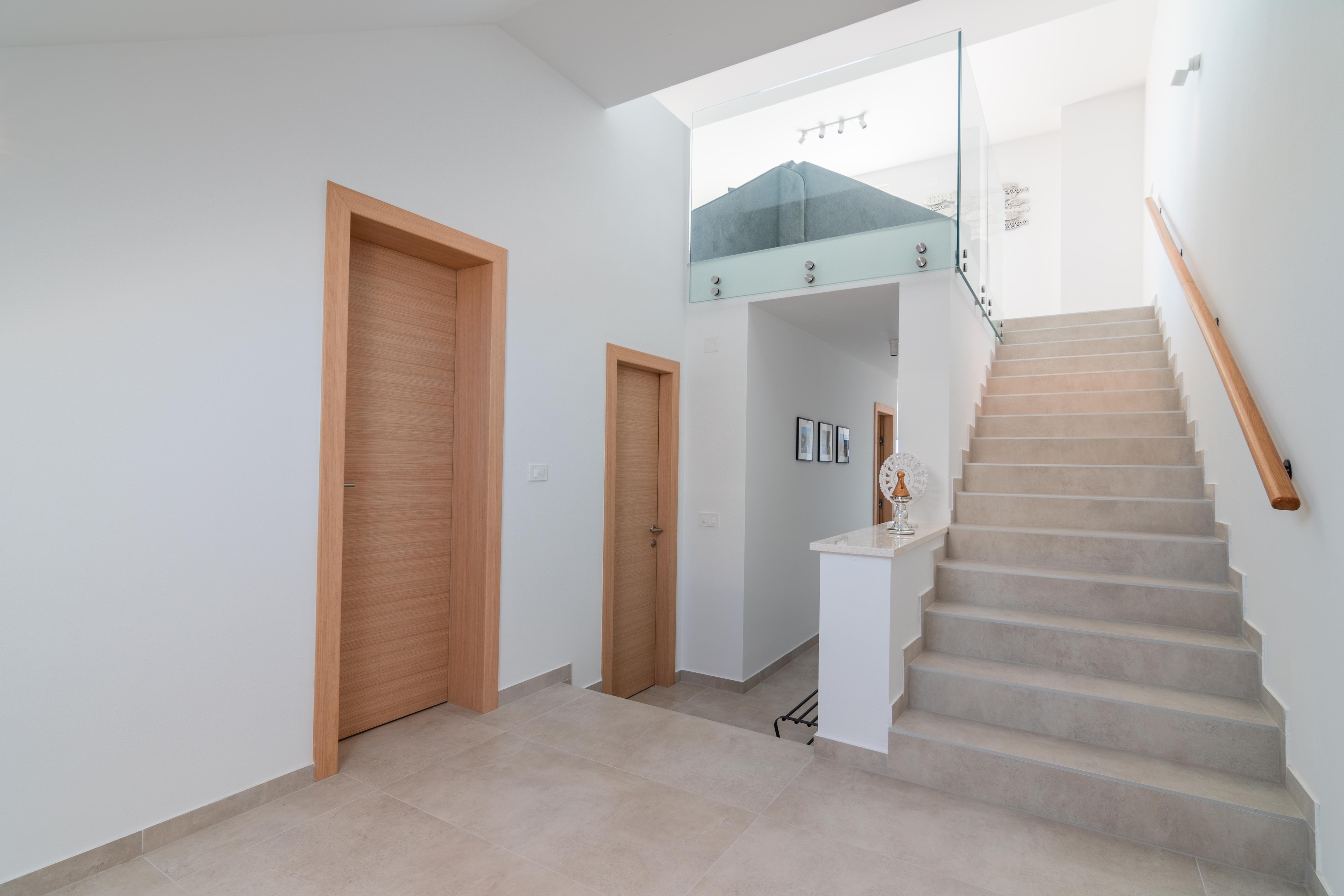 Two bedroom apartment with terrace and sea view Mandre, Pag  A-a