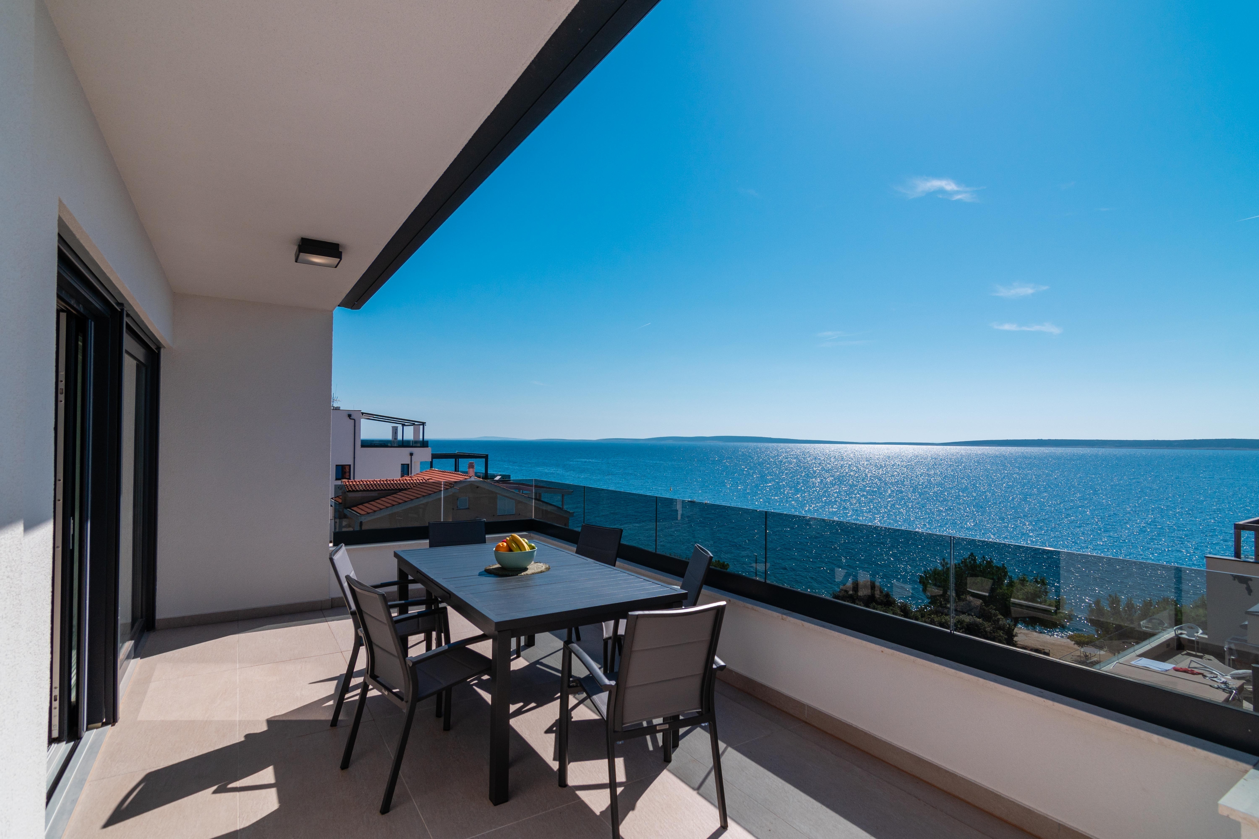 Two bedroom apartment with terrace and sea view Mandre, Pag  A-a