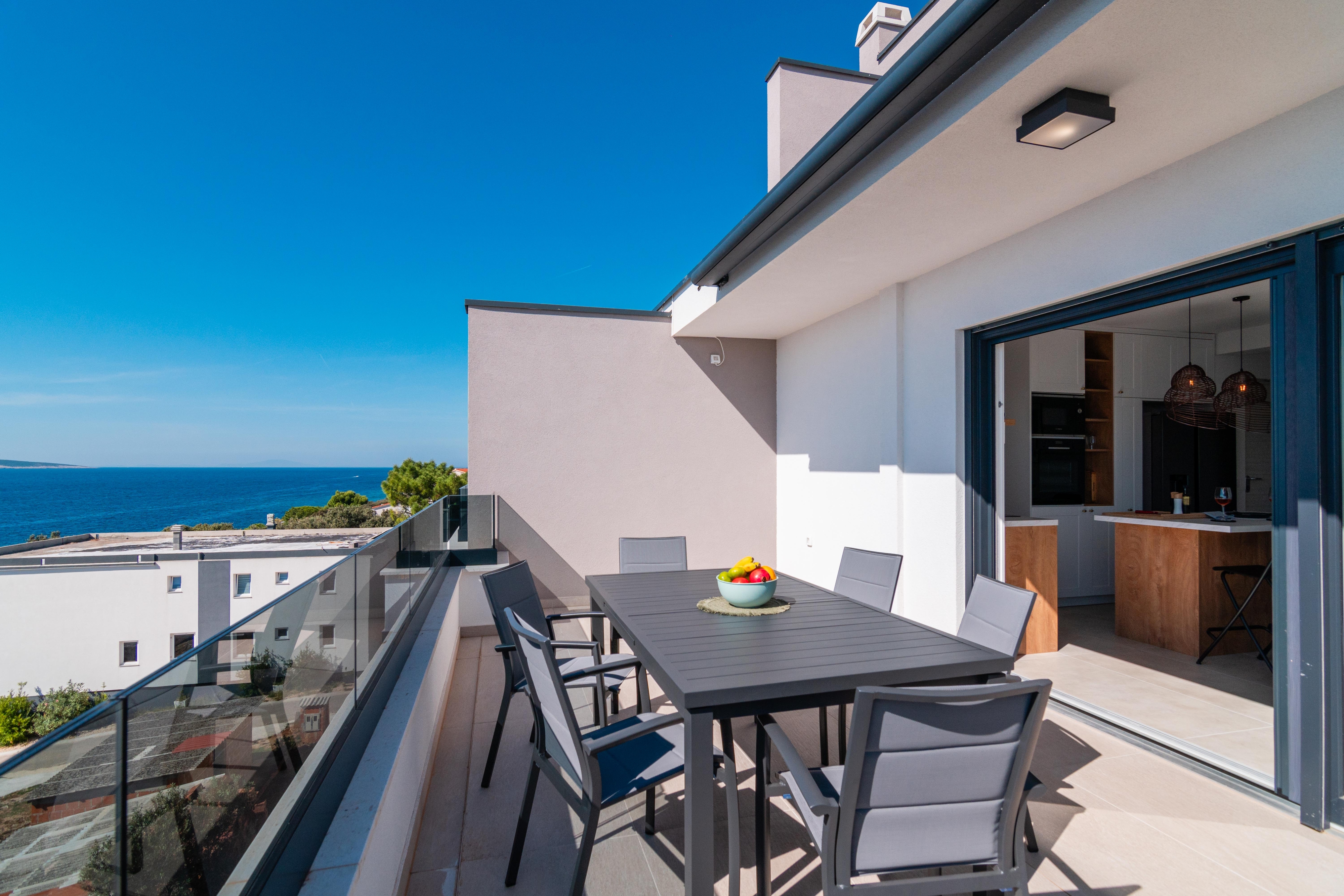 Two bedroom apartment with terrace and sea view Mandre, Pag  A-a