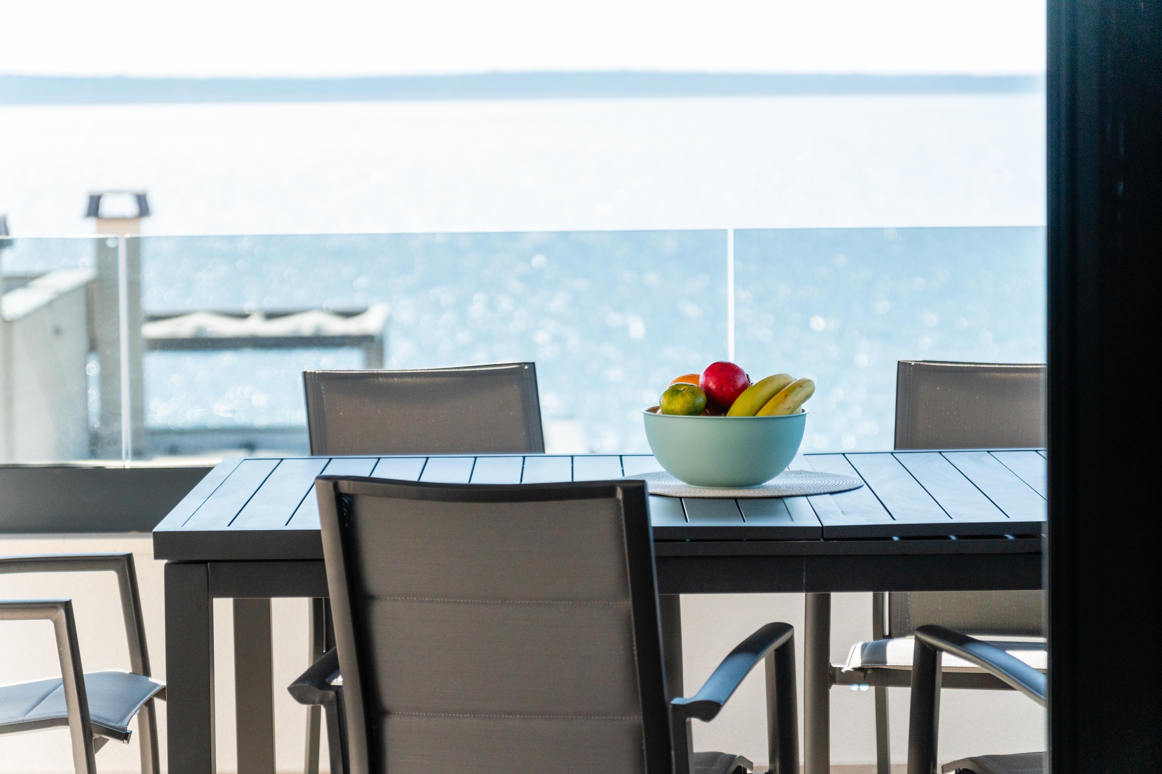 Two bedroom apartment with terrace and sea view Mandre, Pag  A-b