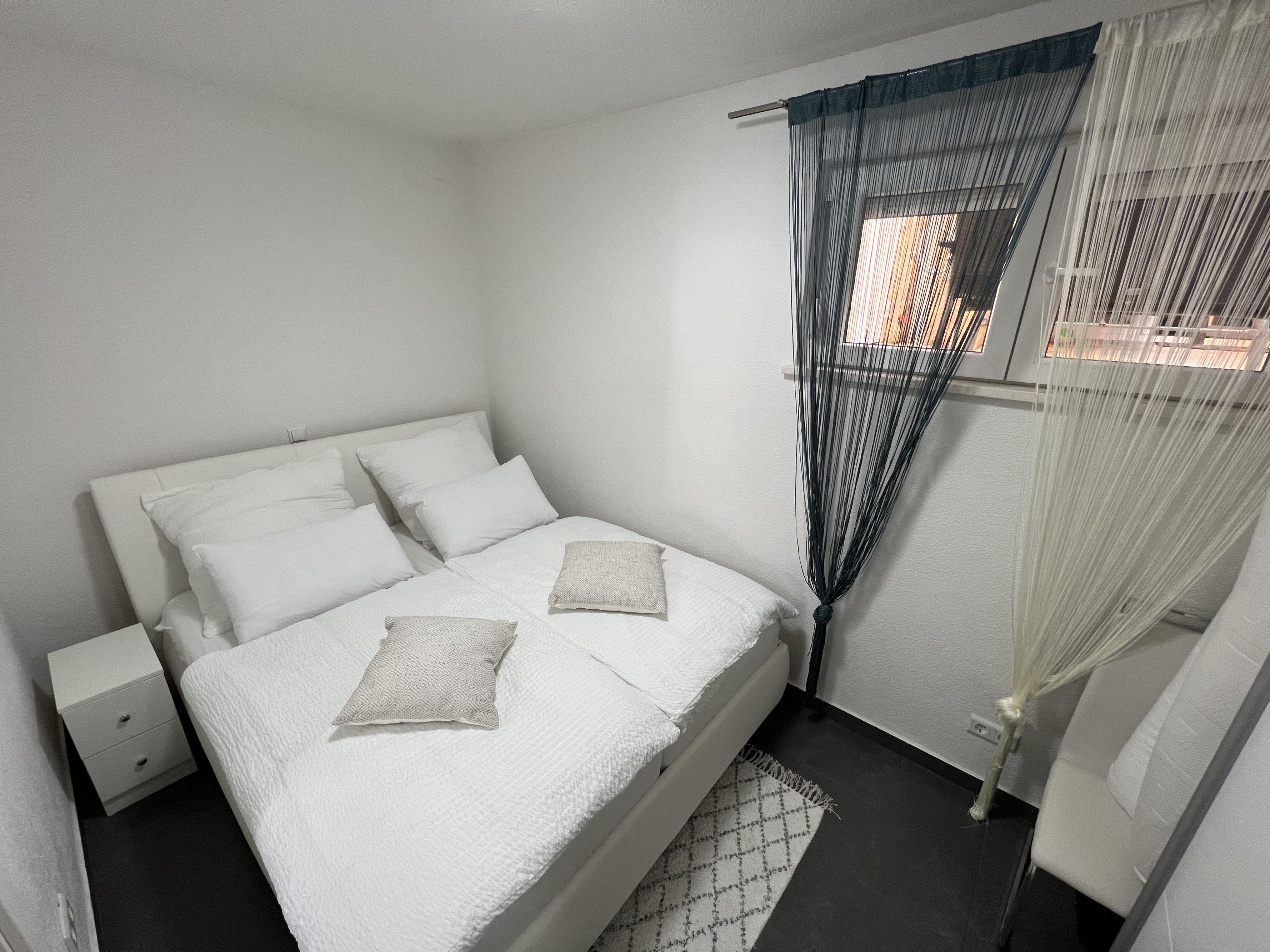 Two bedroom apartment with terrace and sea view Pag  A-a
