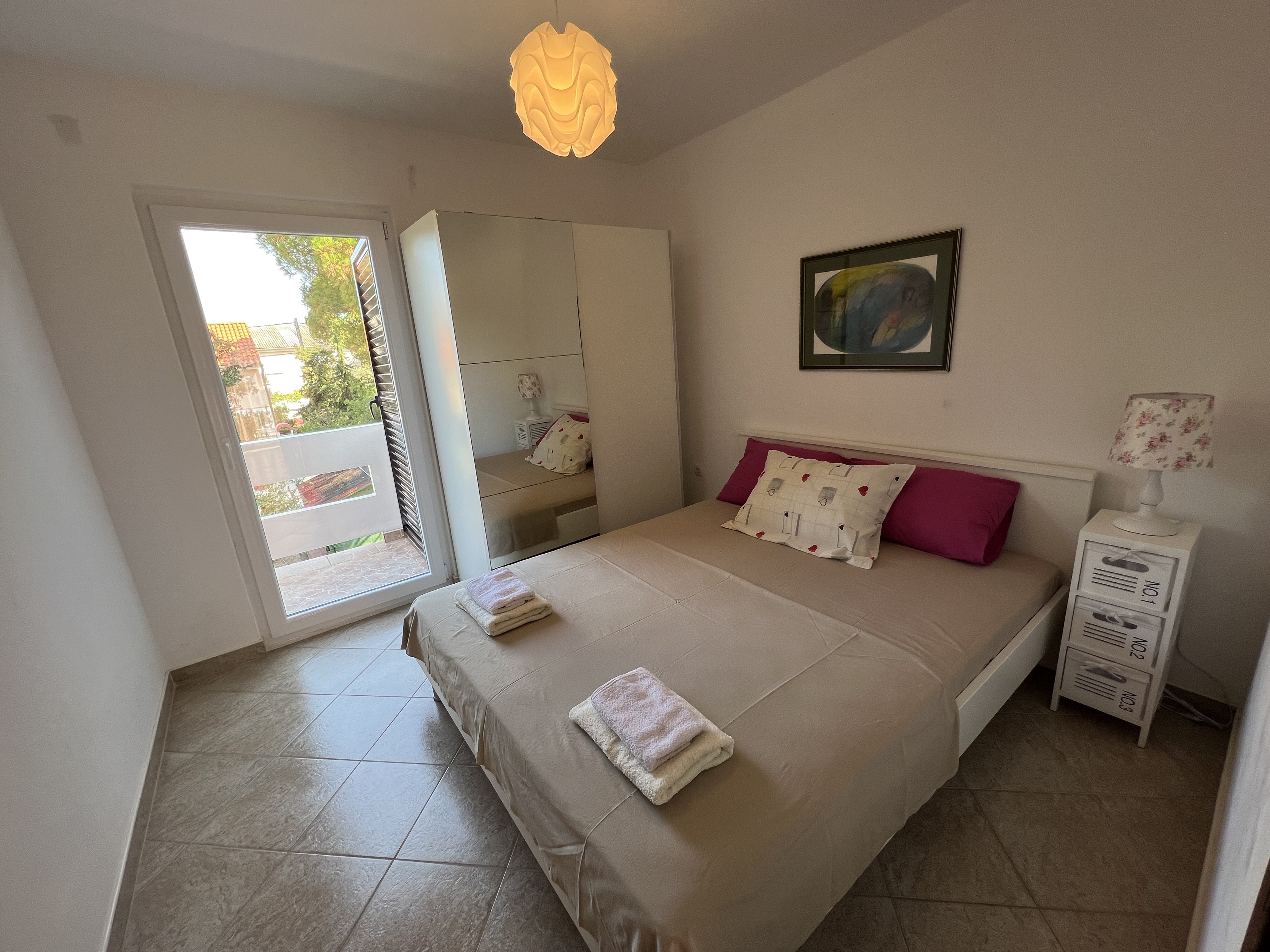 Three bedroom house with terrace and sea view Šimuni, Pag  K