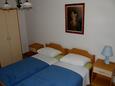Bedroom 2 Fažana, Bedroom 2 in the apartment, (pet friendly) and WiFi.