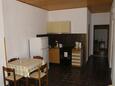 Dining room Fažana, Dining room in the apartment, (pet friendly) and WiFi.