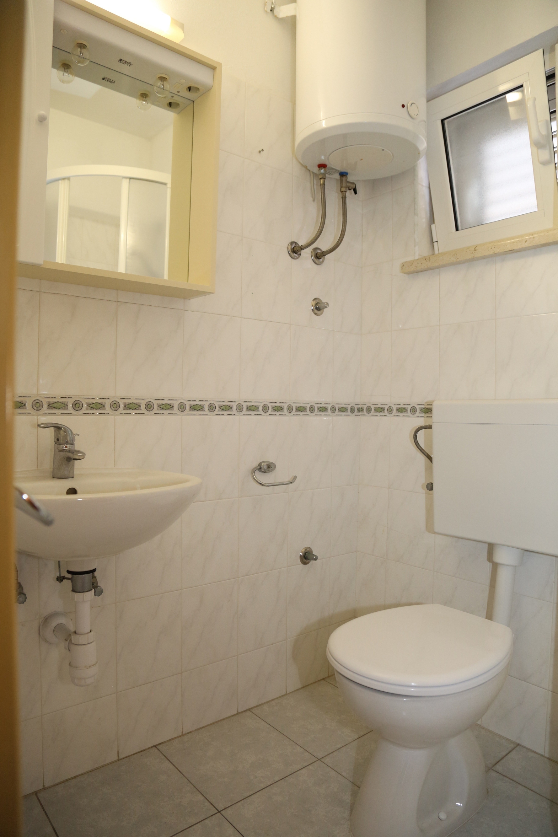 Studio flat with balcony and sea view Milna, Hvar  AS-a