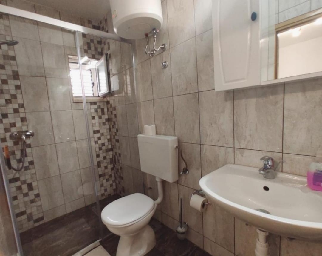 Studio flat with balcony and sea view Milna, Hvar  AS-b