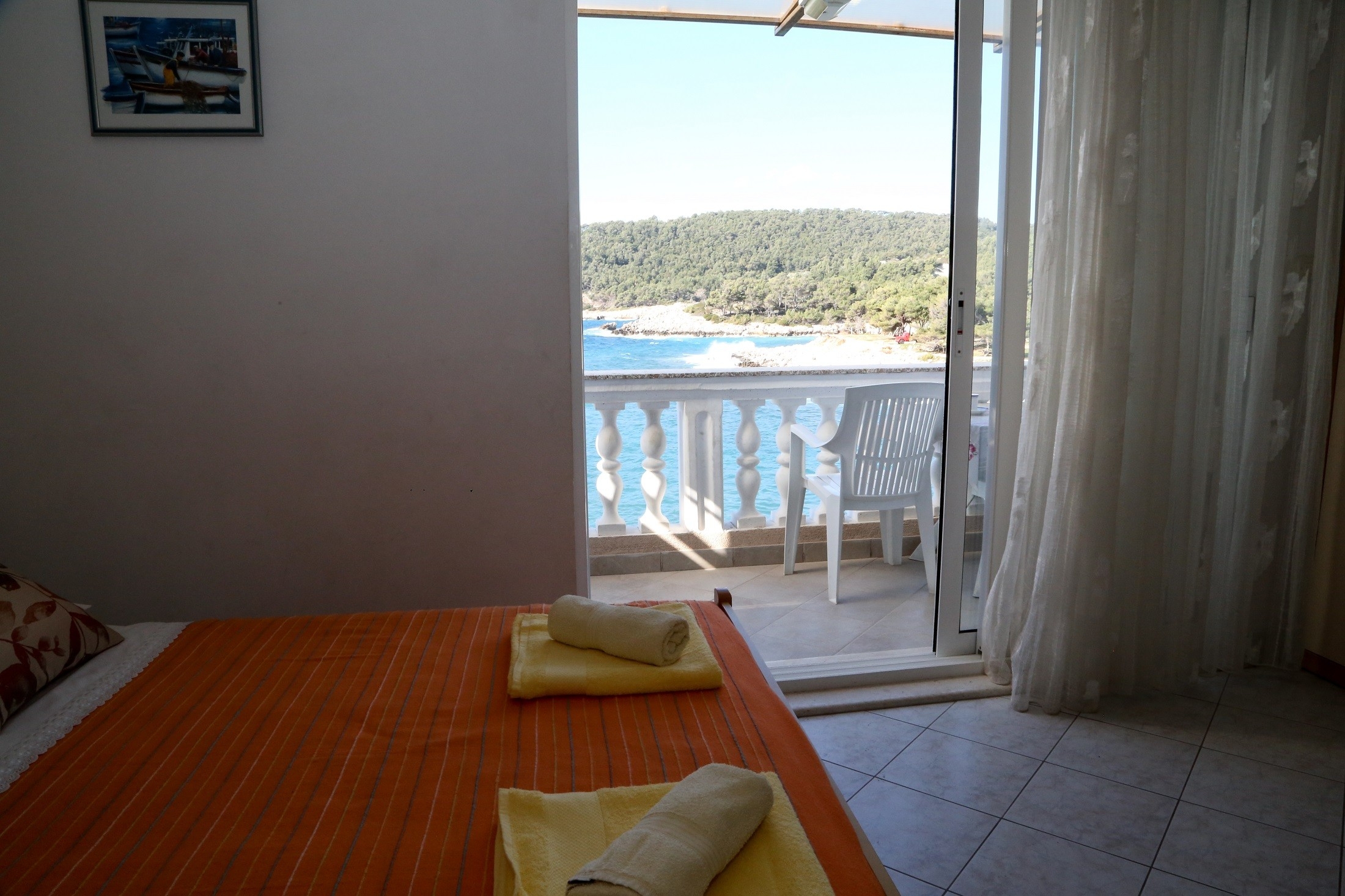 Studio flat with balcony and sea view Milna, Hvar  AS-c