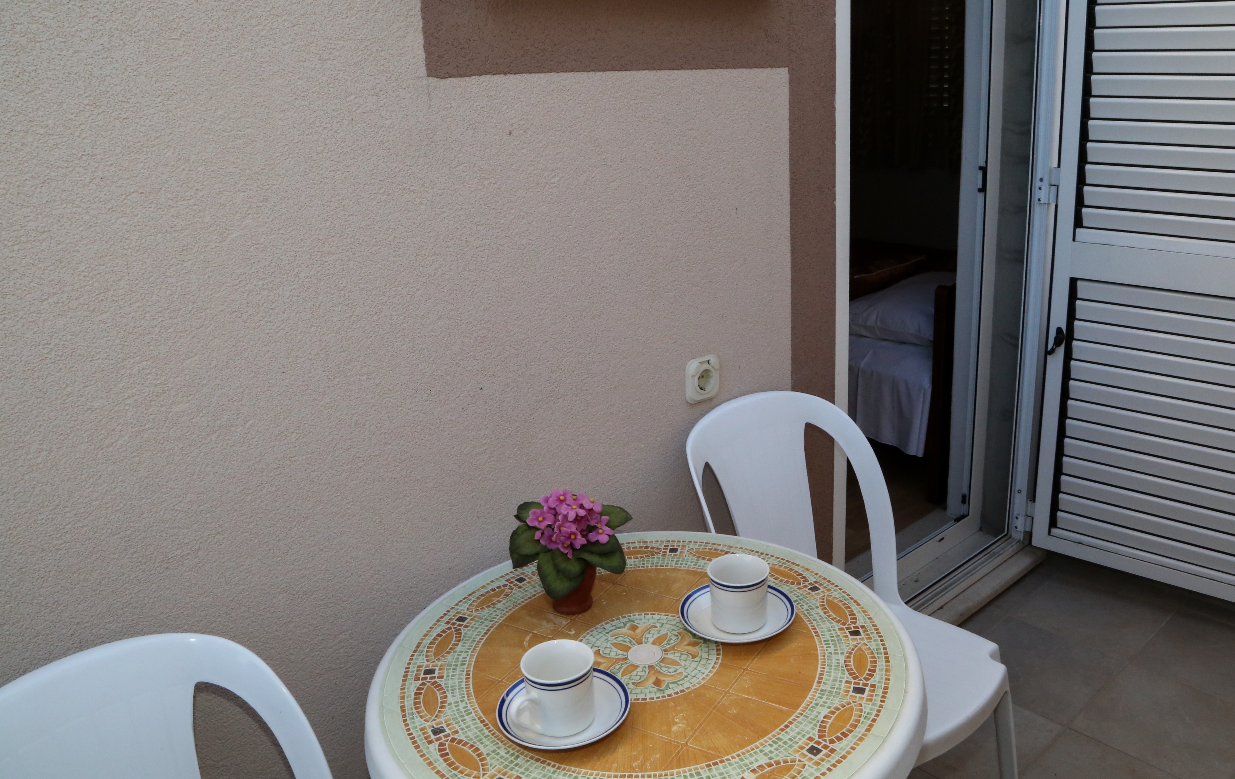 Studio flat with balcony and sea view Milna, Hvar  AS-d