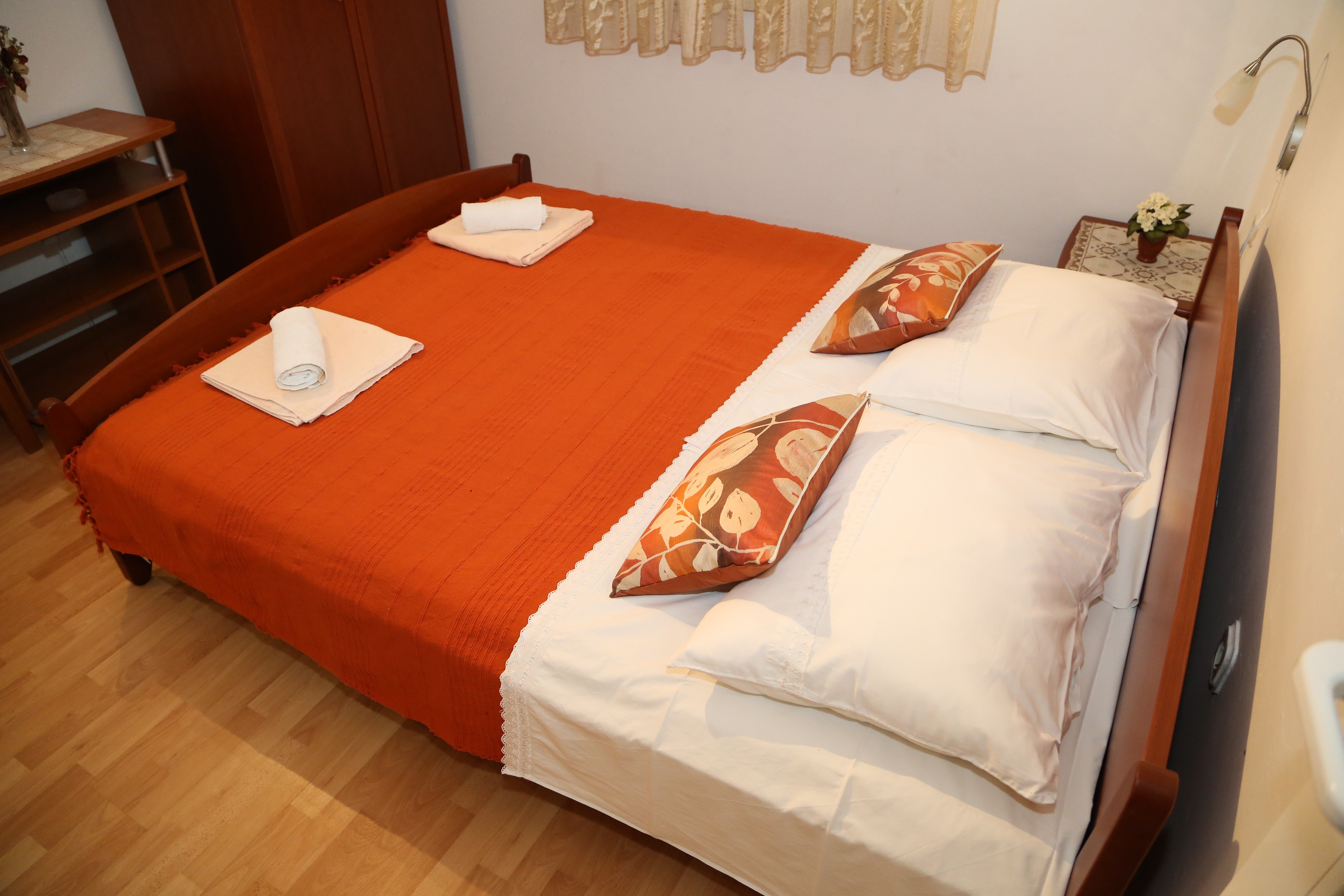 Studio flat with balcony and sea view Milna, Hvar  AS-d