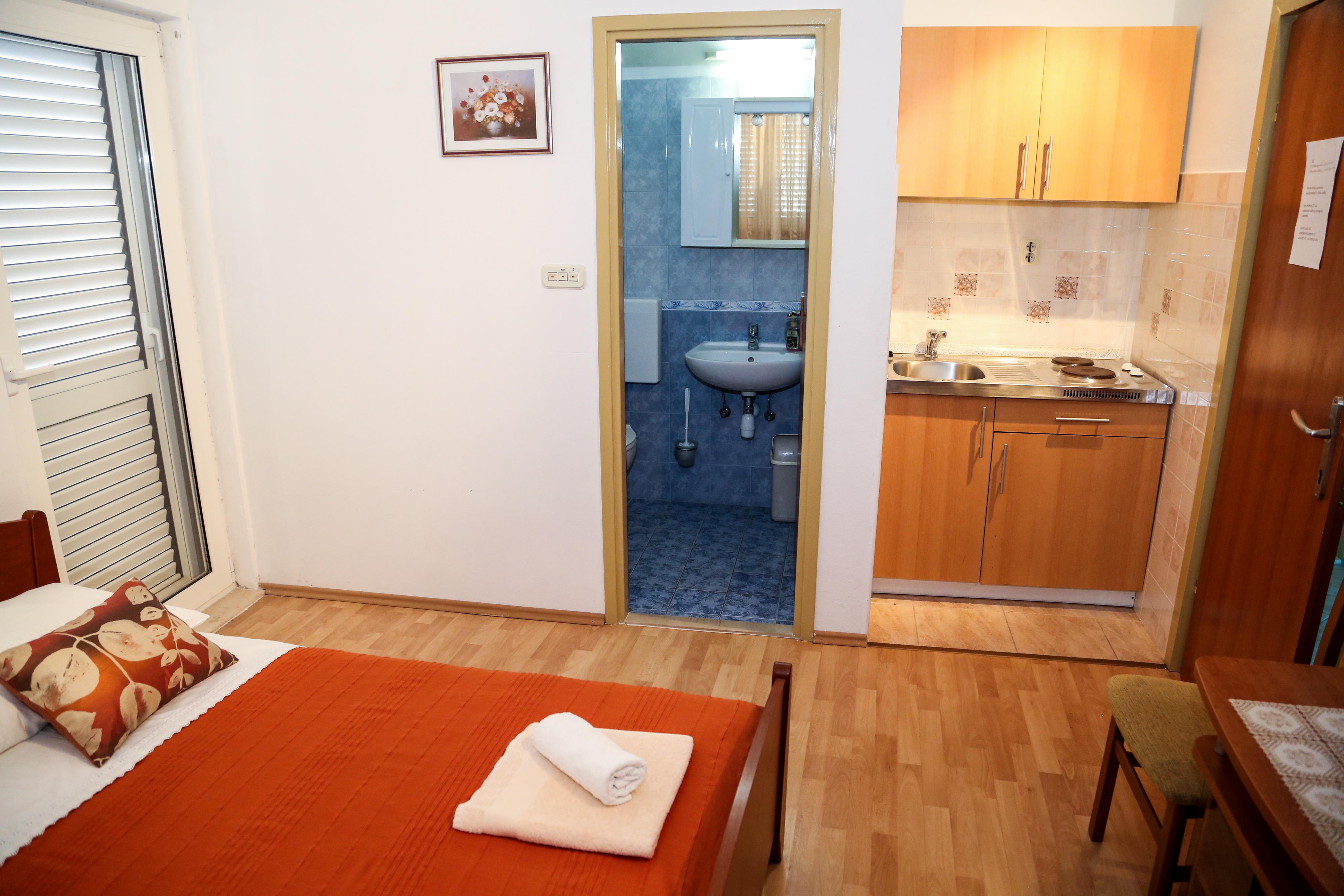 Studio flat with balcony and sea view Milna, Hvar  AS-d