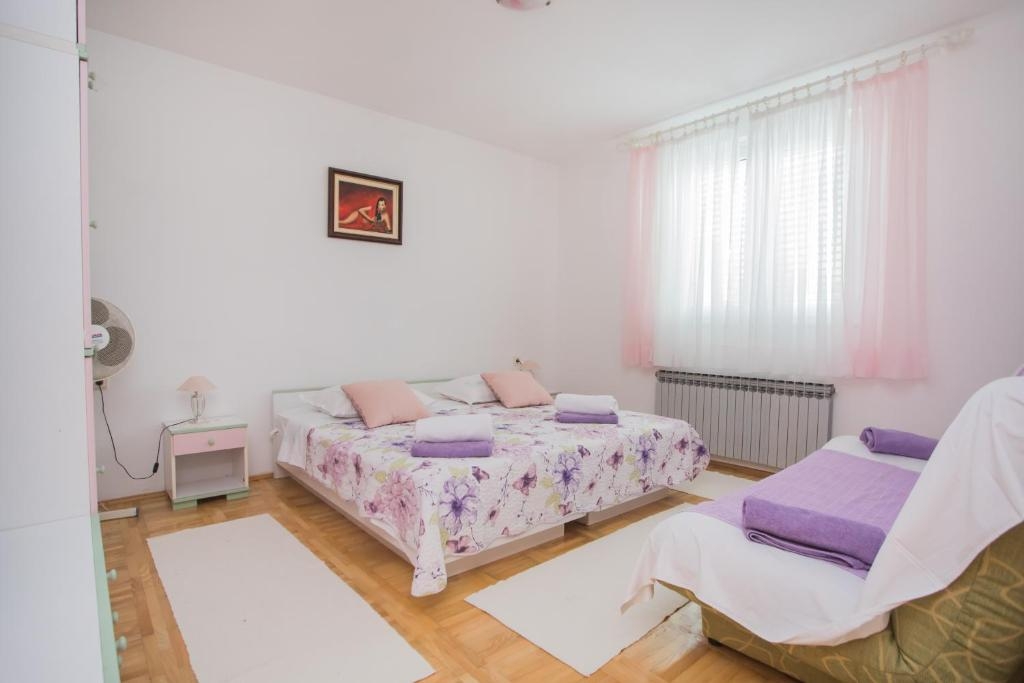 Top Šibenik Brodarica Top Šibenik Brodarica