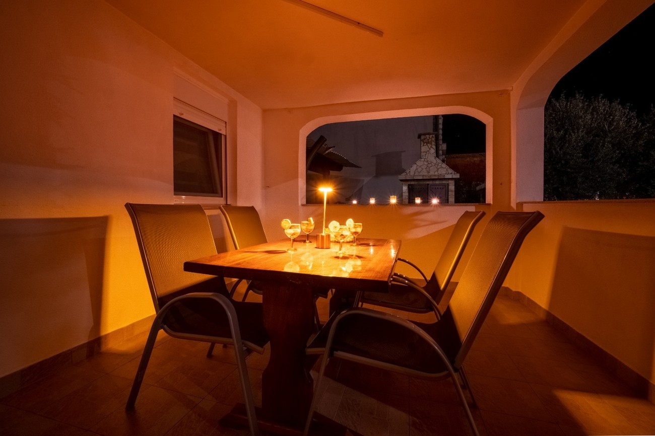 Two bedroom apartment with terrace Vir  A-a