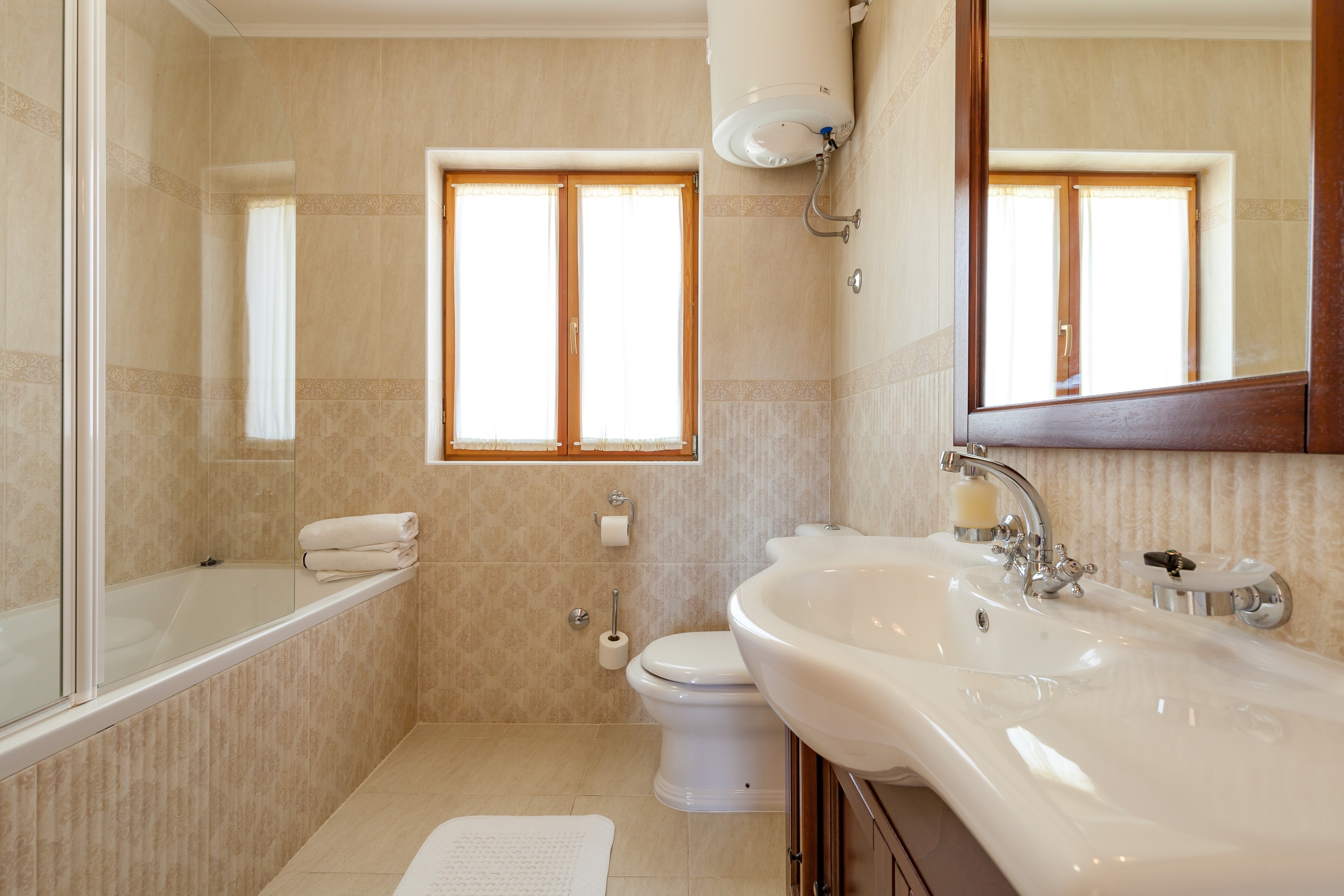 Four bedroom house with terrace and sea view Sumartin, Brač  K