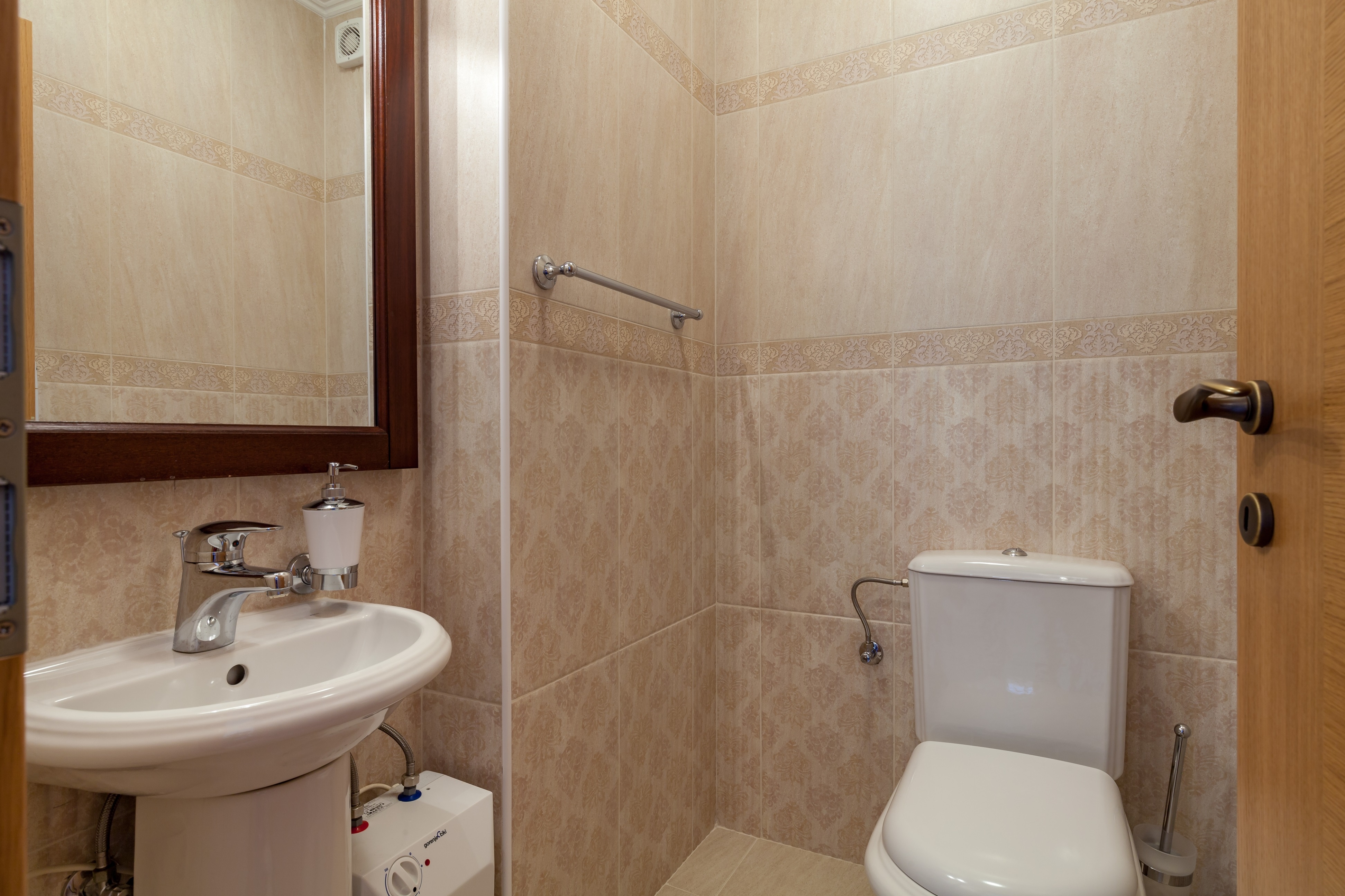 Four bedroom house with terrace and sea view Sumartin, Brač  K