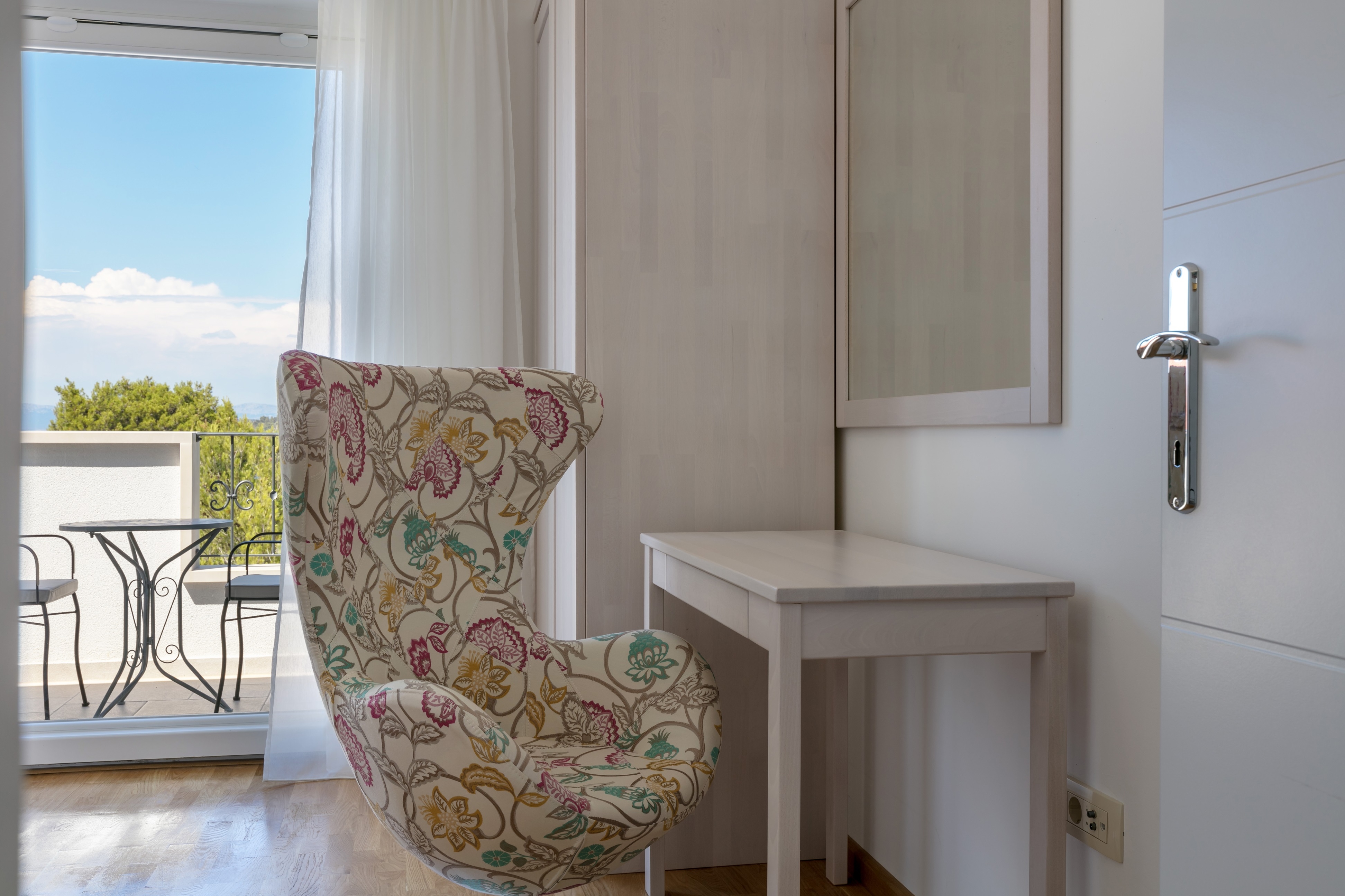 Four bedroom house with terrace Cove Makarac, Brač  K