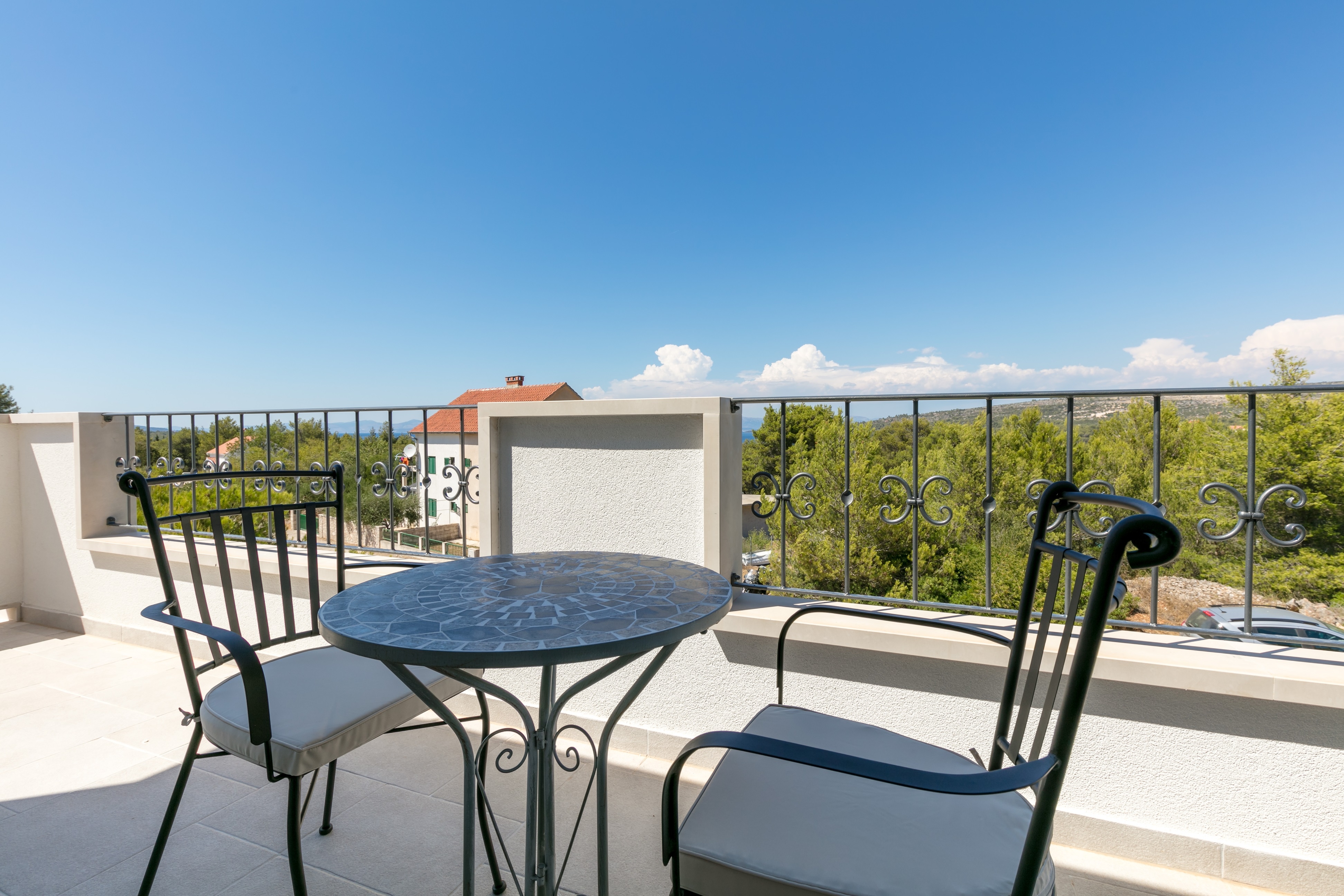 Four bedroom house with terrace Cove Makarac, Brač  K