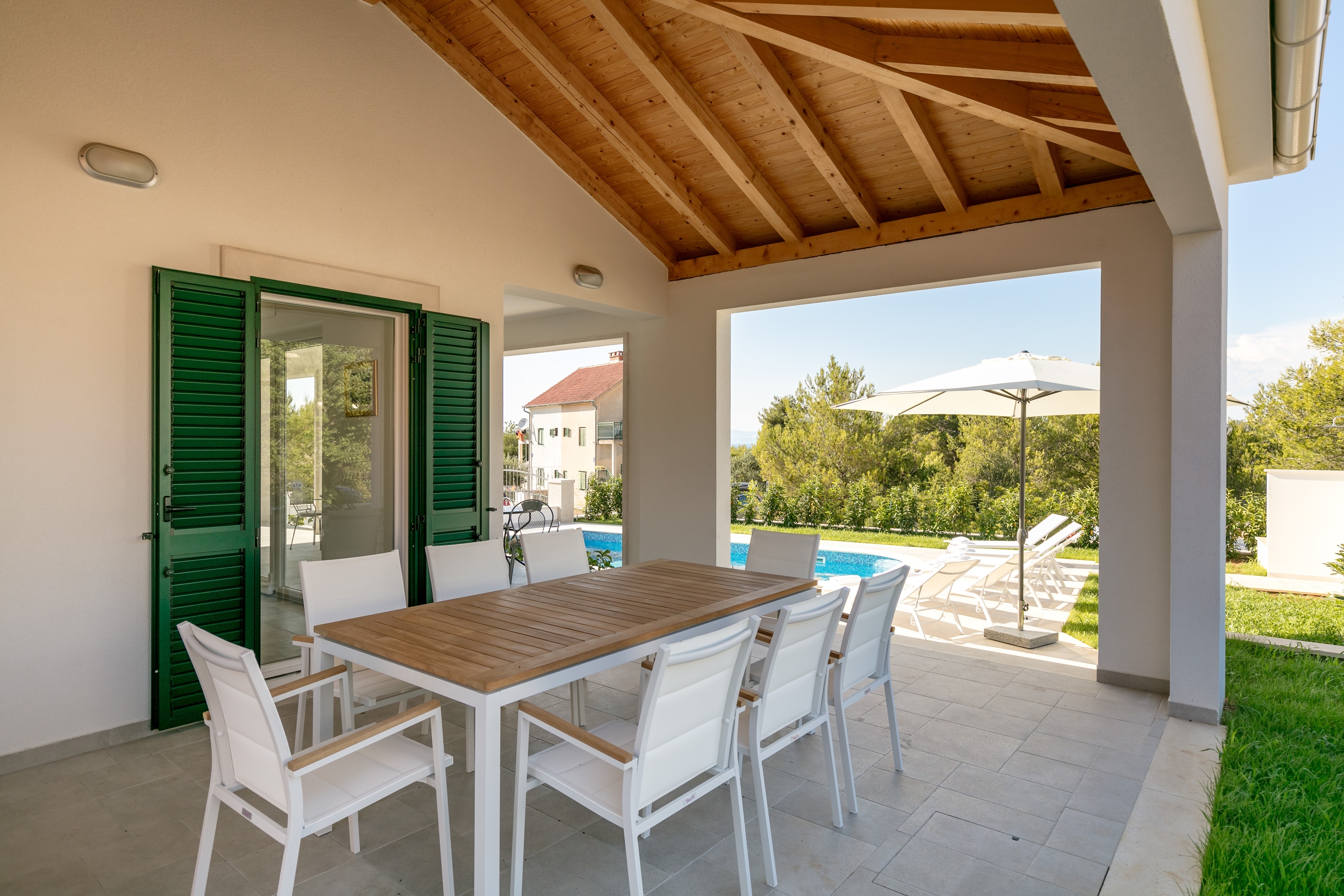 Four bedroom house with terrace Cove Makarac, Brač  K