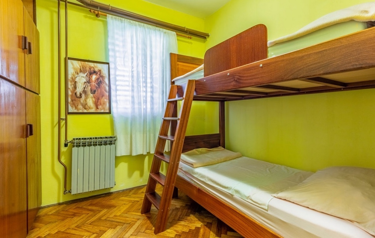 Two bedroom apartment with terrace Premantura, Medulin  A-b
