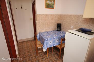Dining room Pješčana Uvala, Dining room in the apartment, WIFI.