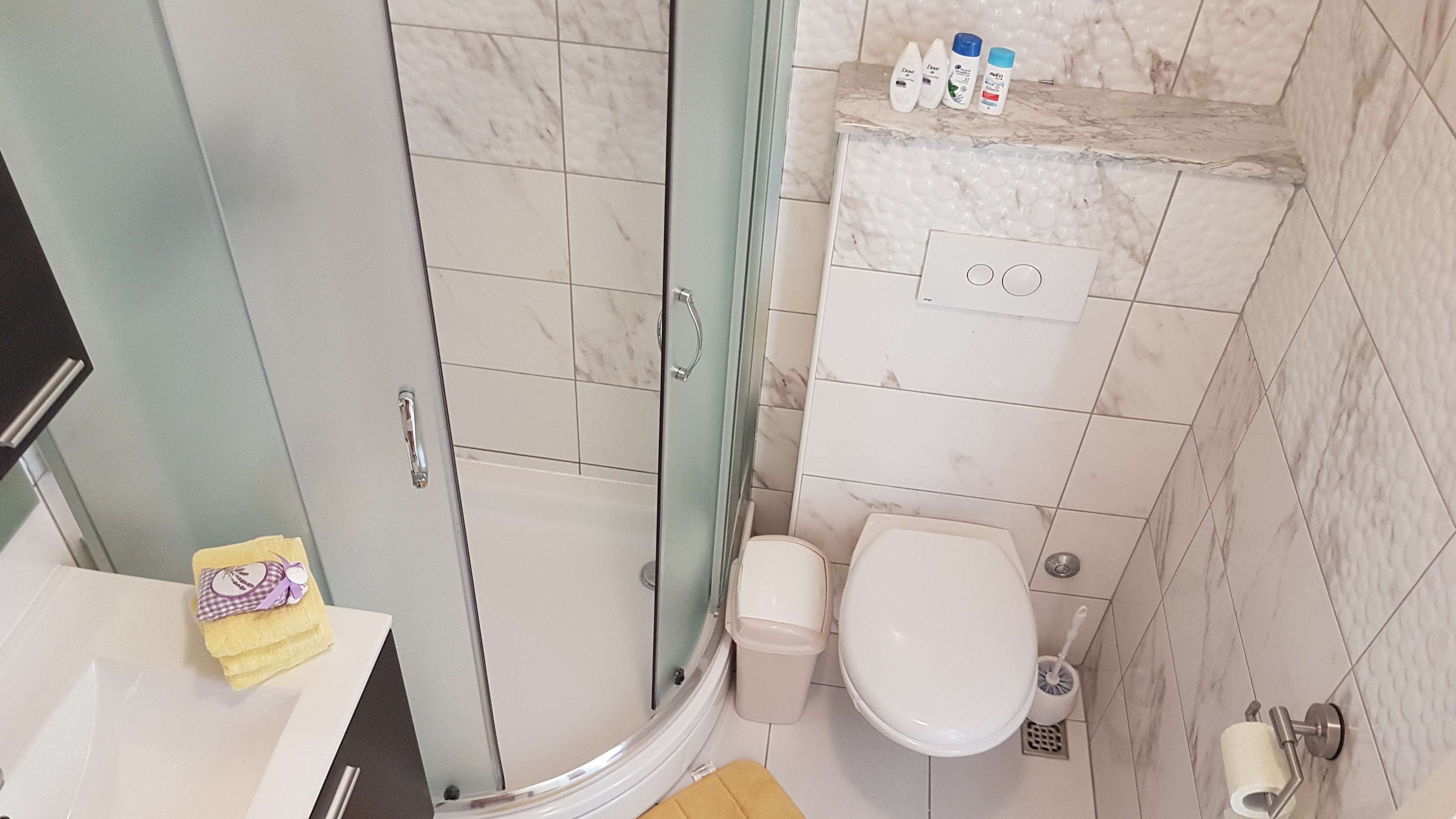 One bedroom apartment with terrace and sea view Kaštel Lukšić, Kaštela  A-b