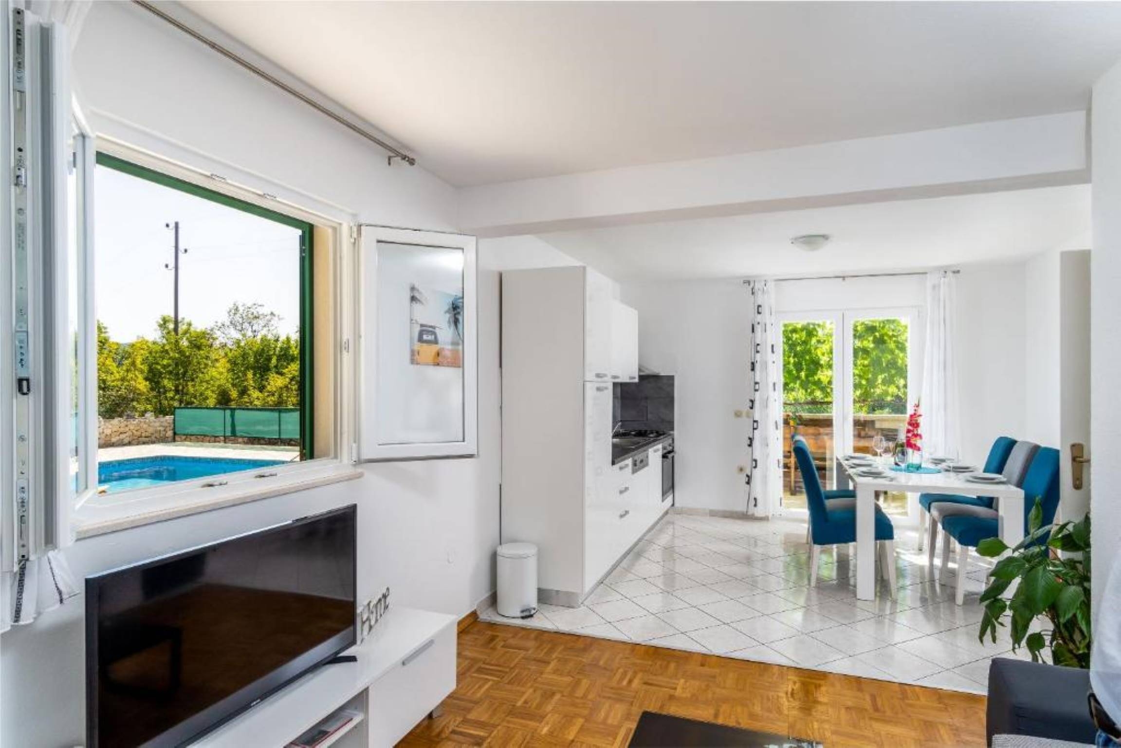 Three bedroom house with terrace Primorski Dolac, Zagora (K-22653) Three bedroom house with terrace Primorski Dolac, Zagora (K-22653)