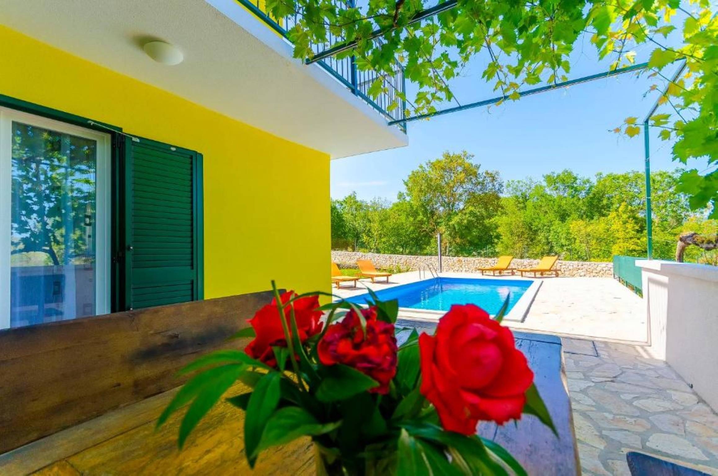 Three bedroom house with terrace Primorski Dolac, Zagora  K